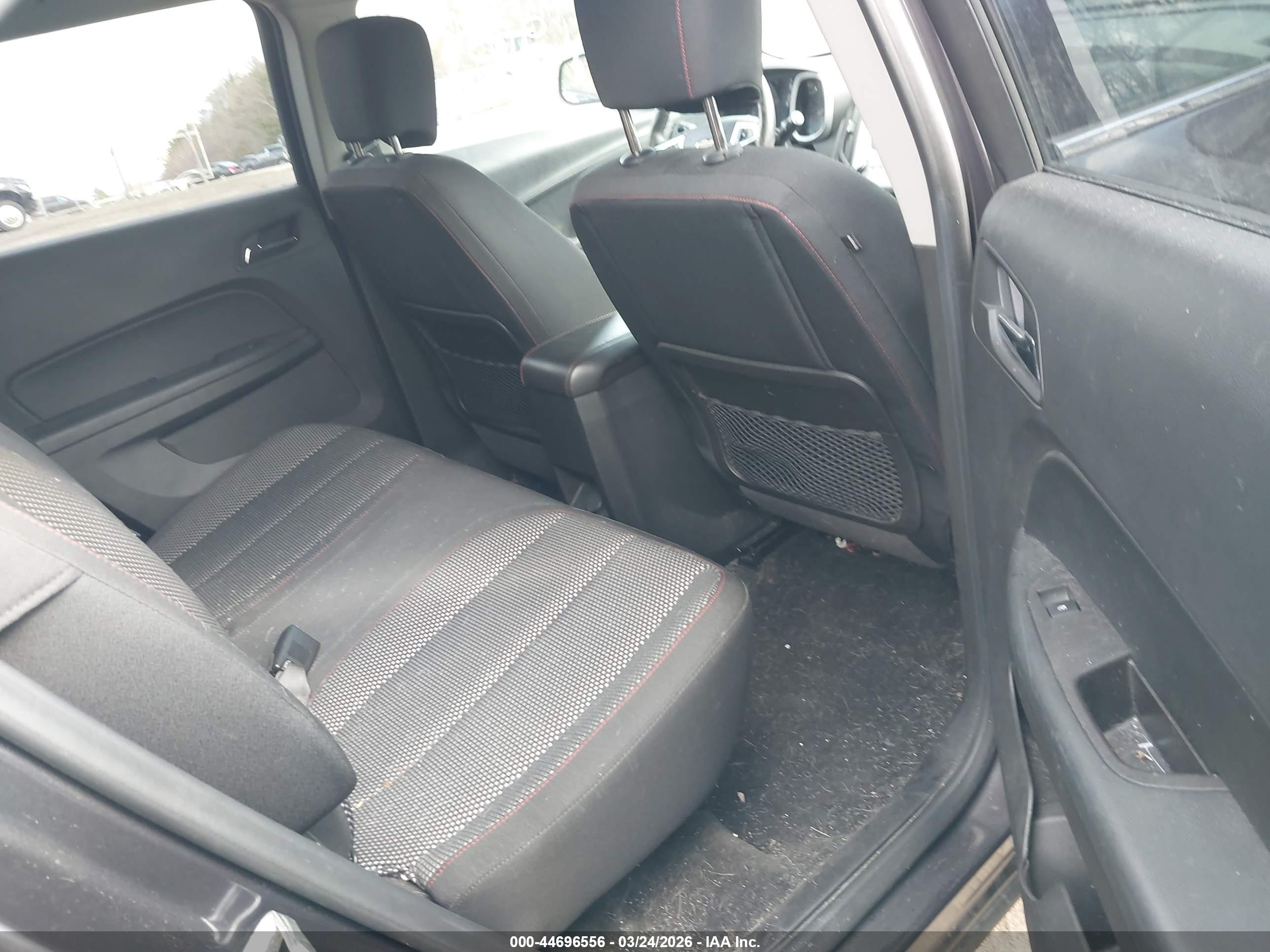 CHEVROLET EQUINOX image 8