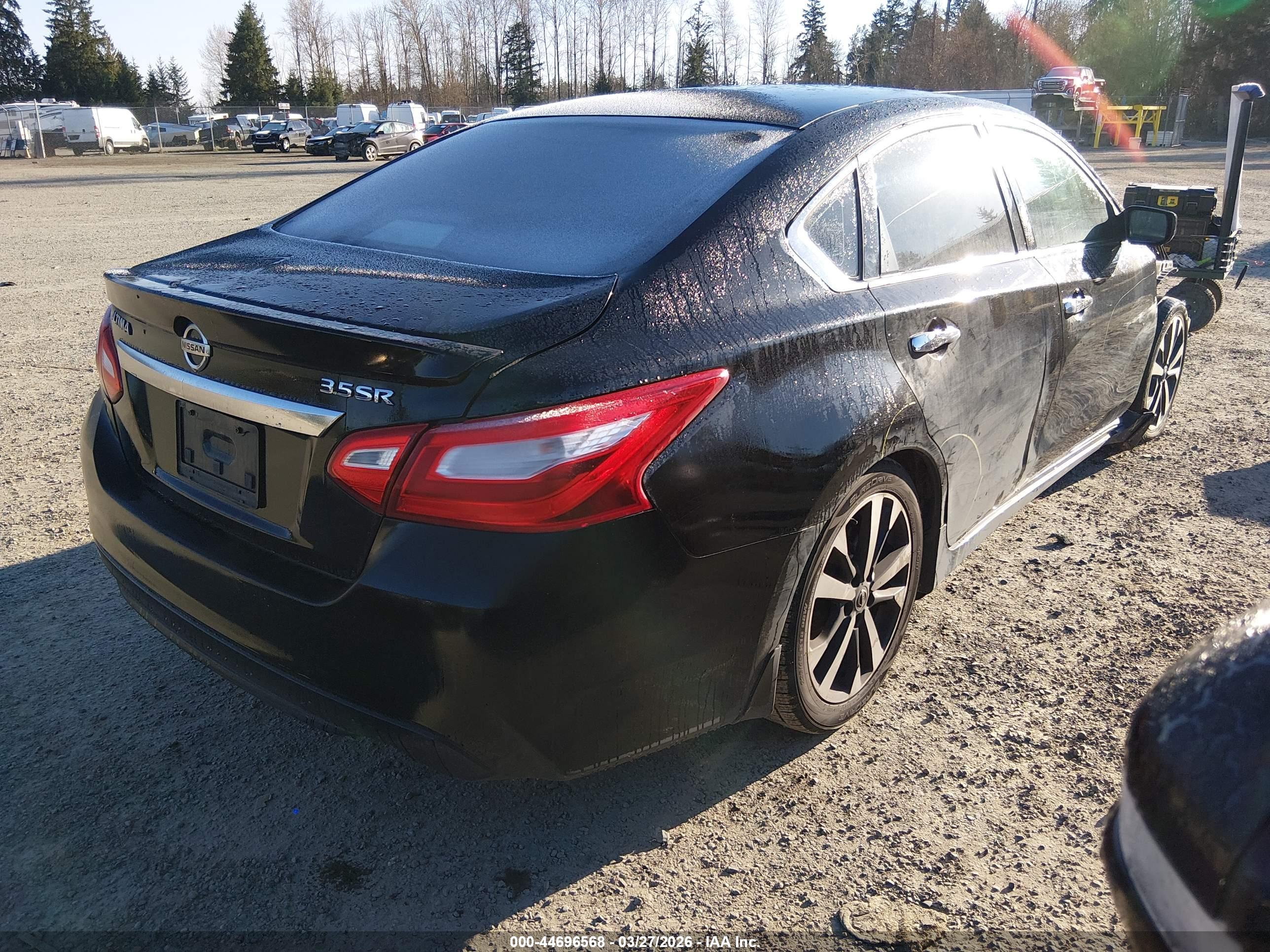 NISSAN ALTIMA image 4