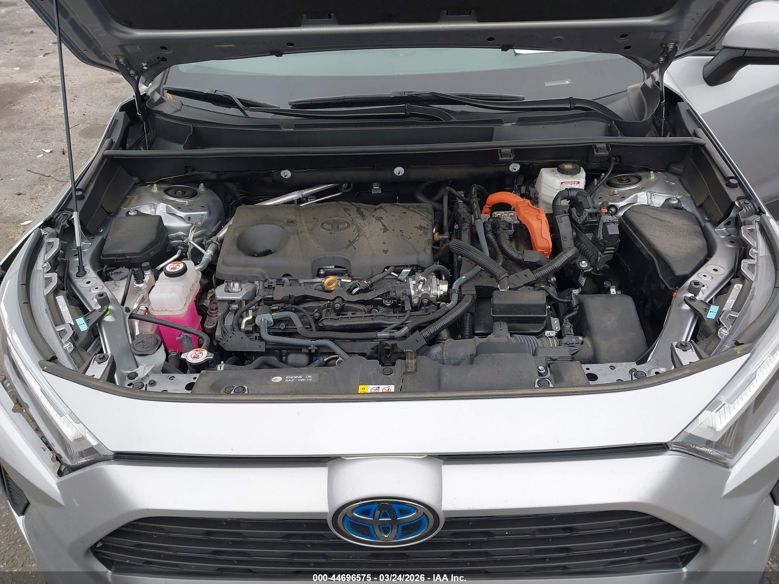 TOYOTA RAV4 image 10