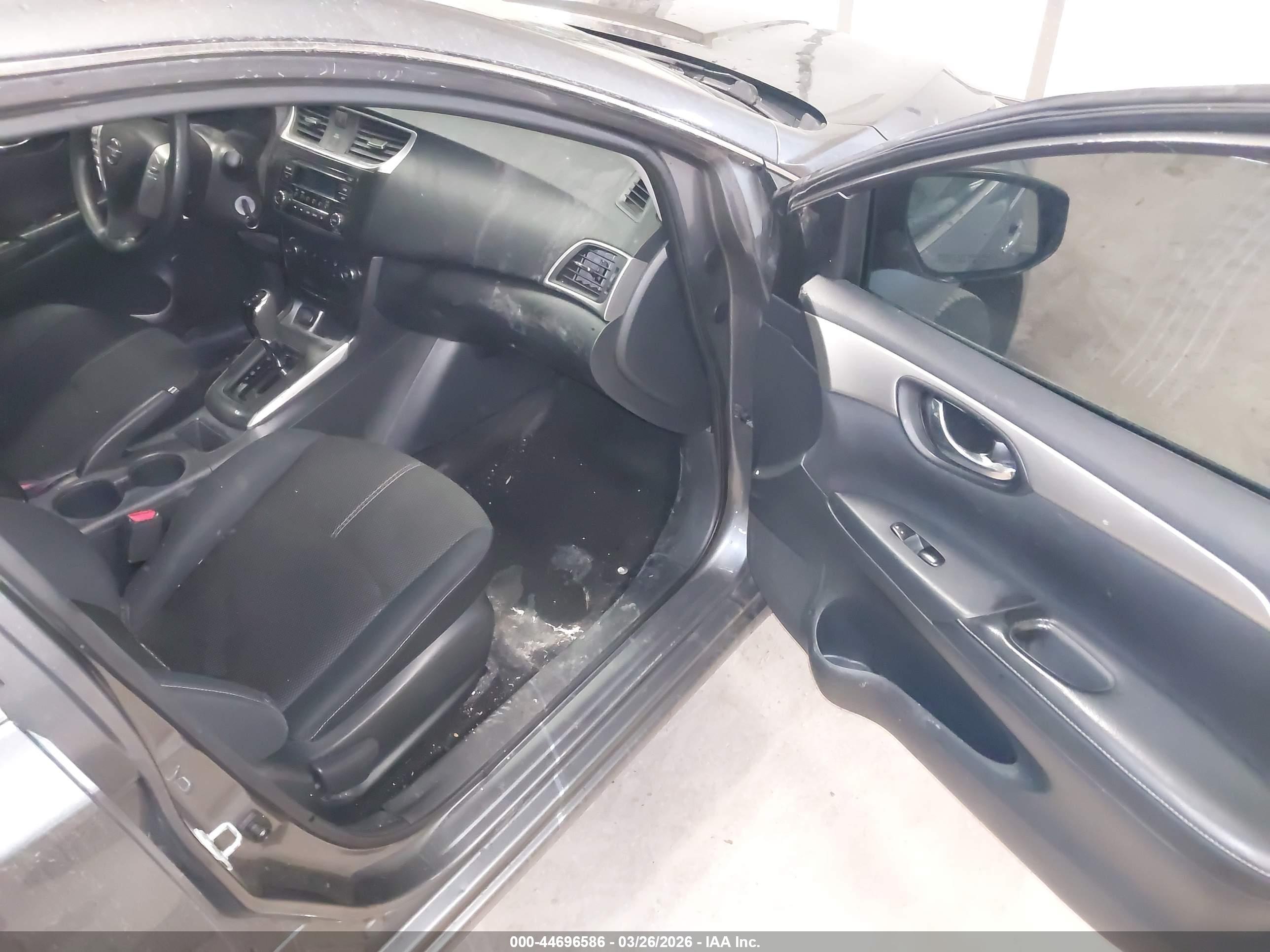 NISSAN SENTRA image 5