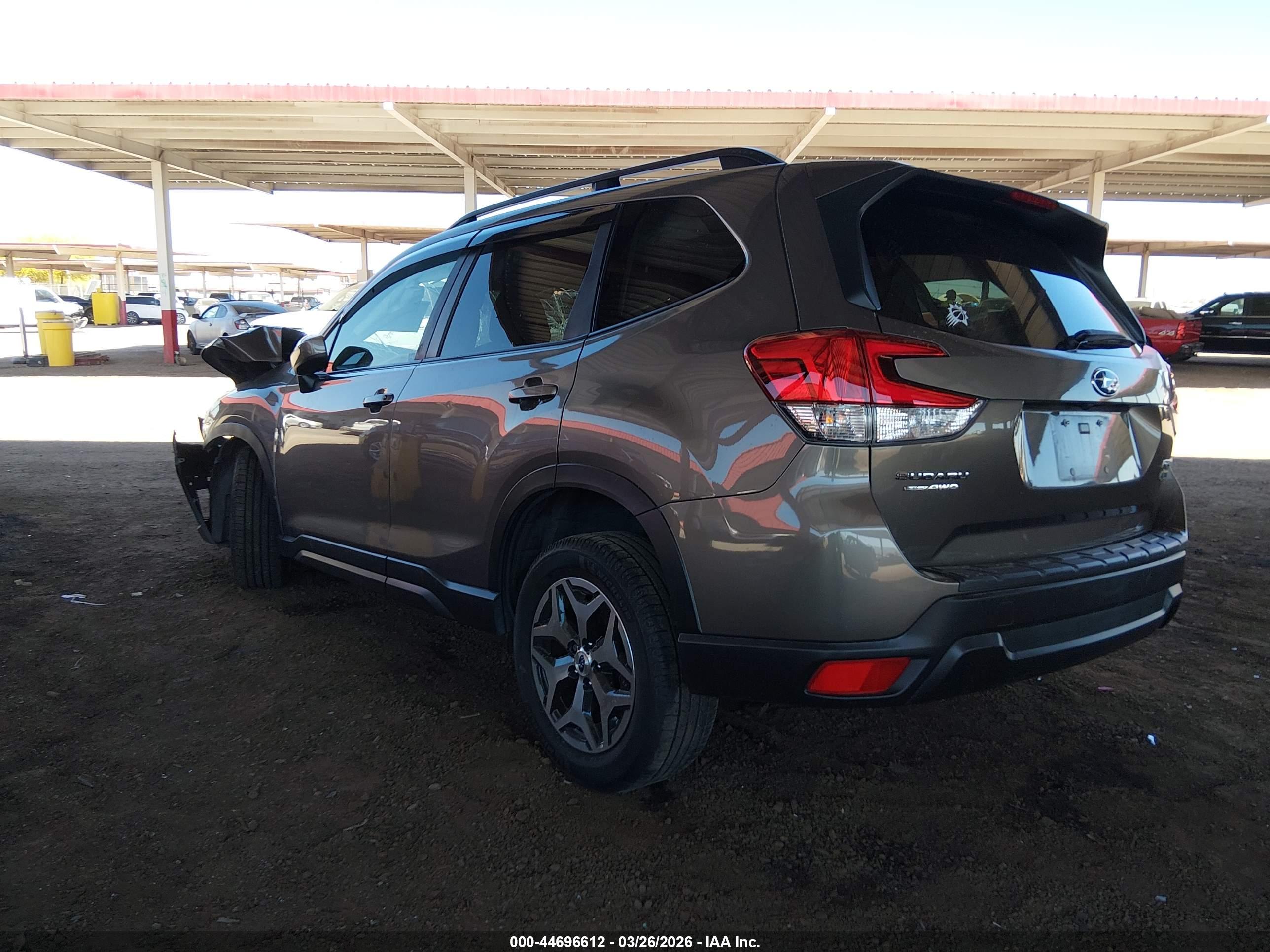 SUBARU FORESTER image 3
