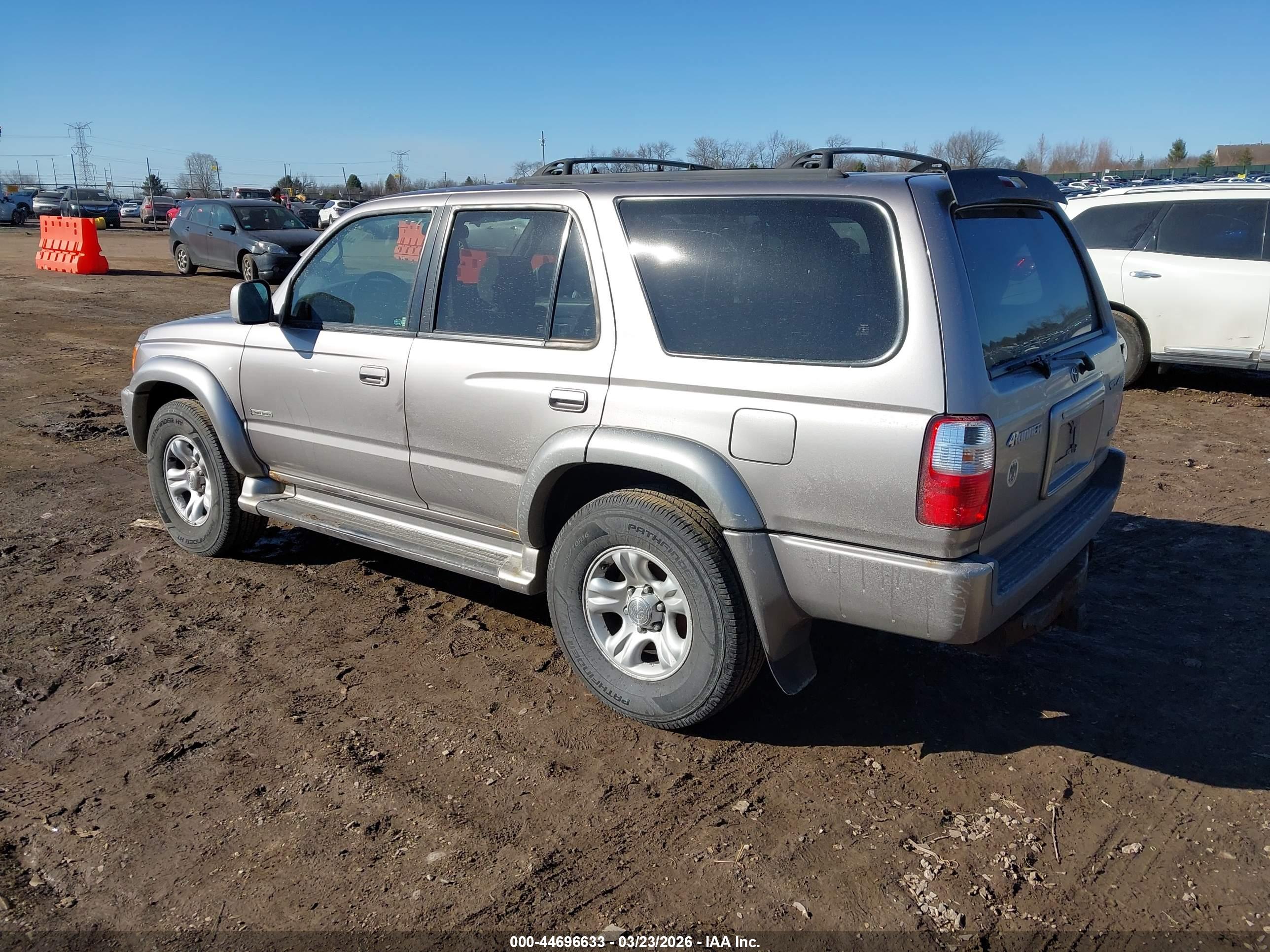 TOYOTA 4RUNNER image 3