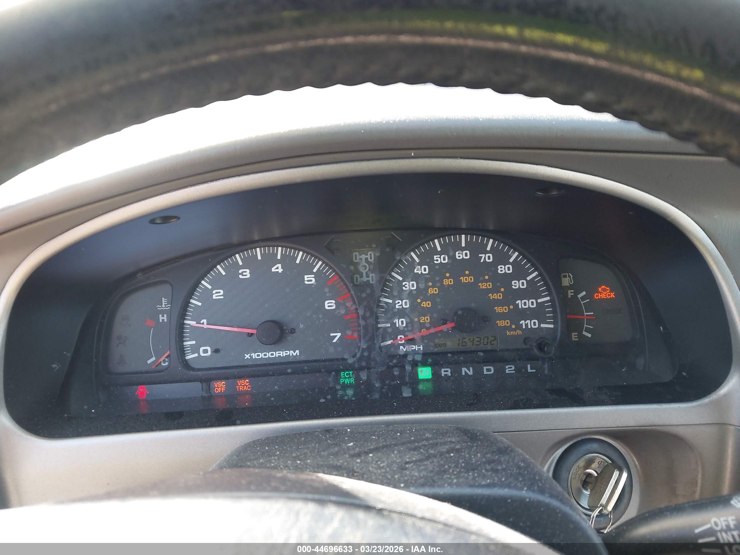 TOYOTA 4RUNNER image 7