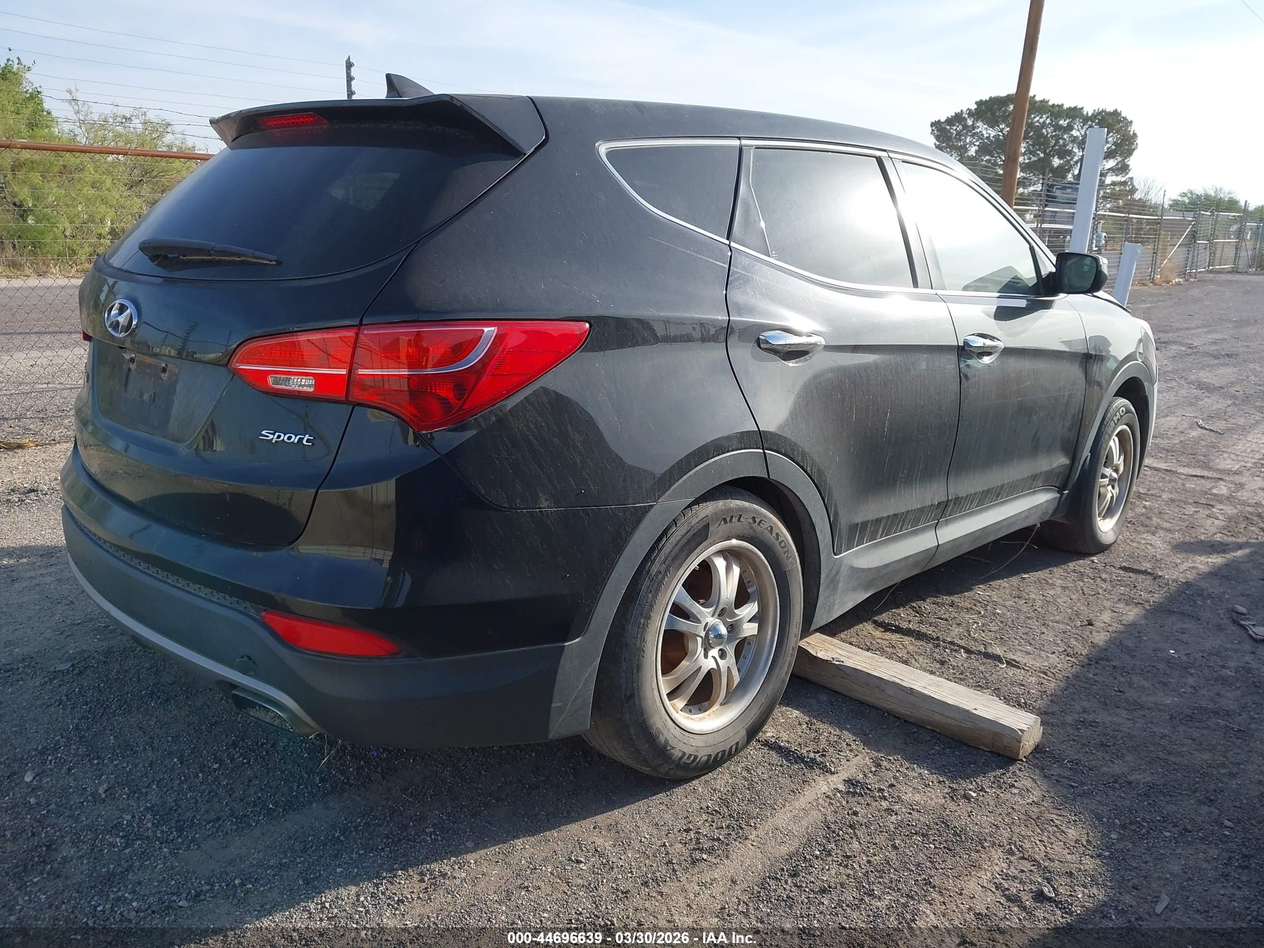 HYUNDAI SANTA image 4