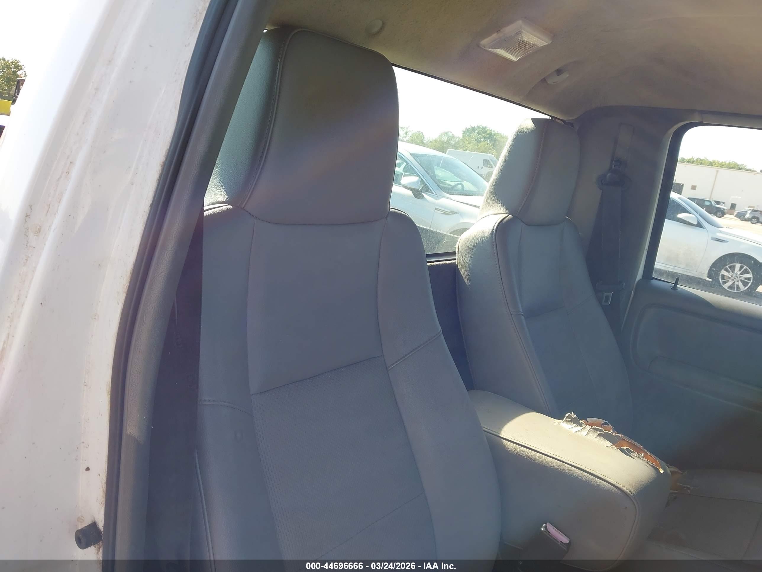 FORD RANGER image 8