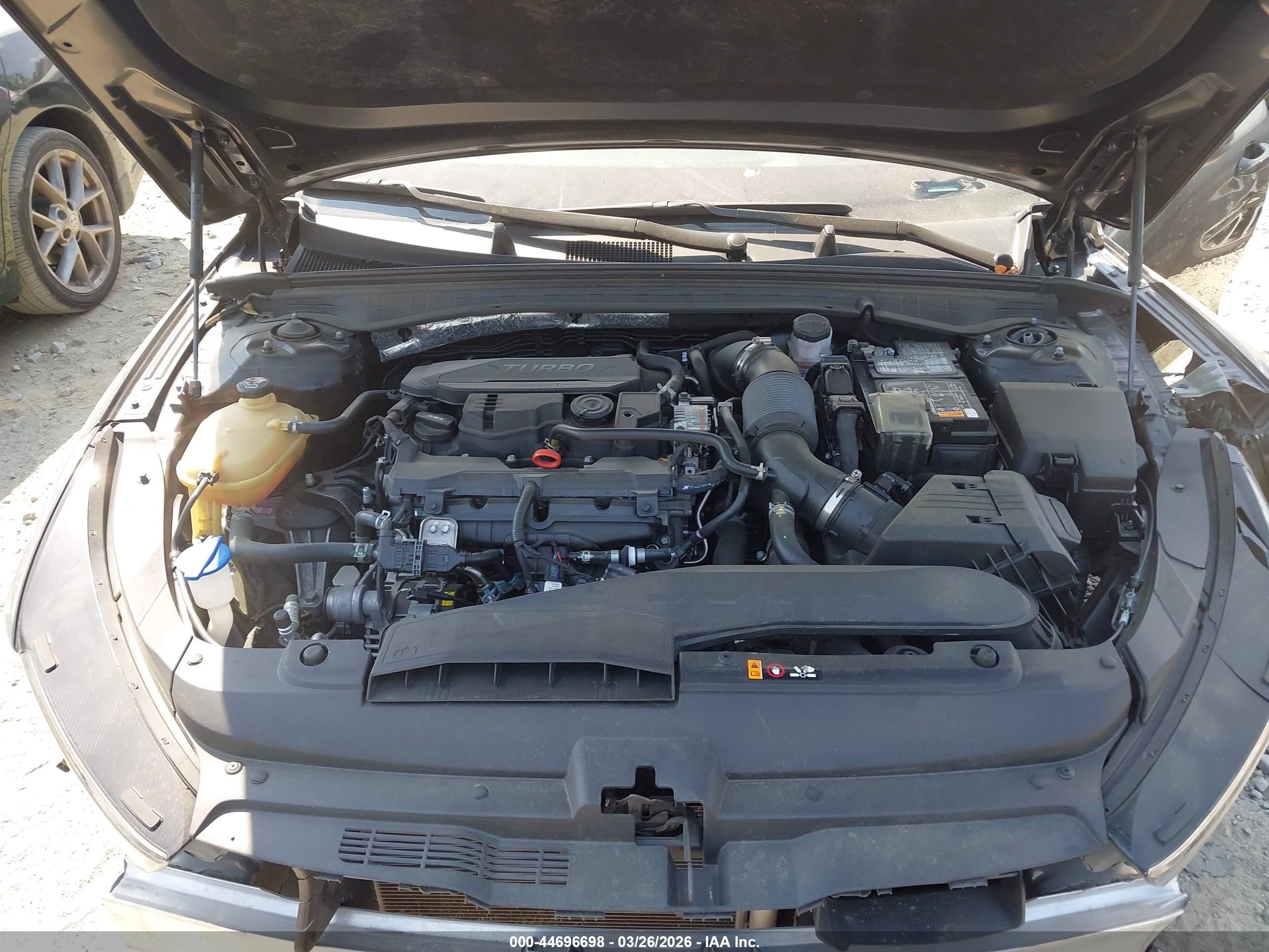 KIA K5 image 10