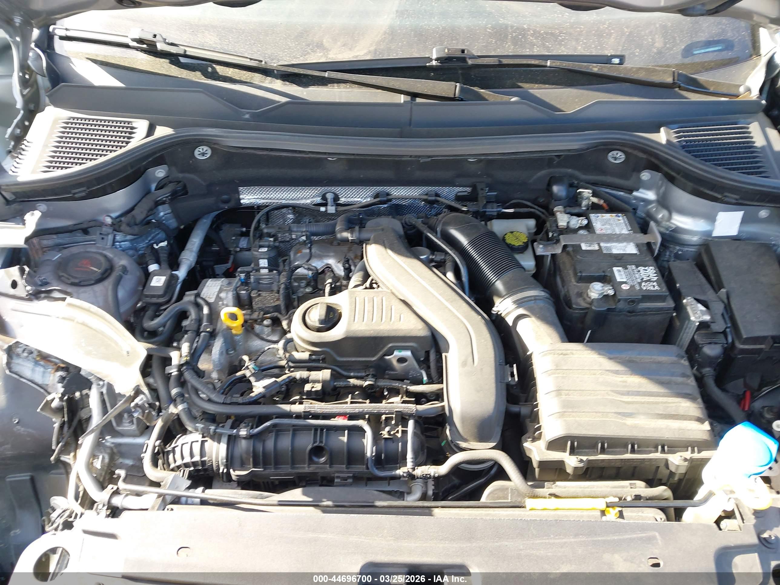 VOLKSWAGEN TAOS image 10