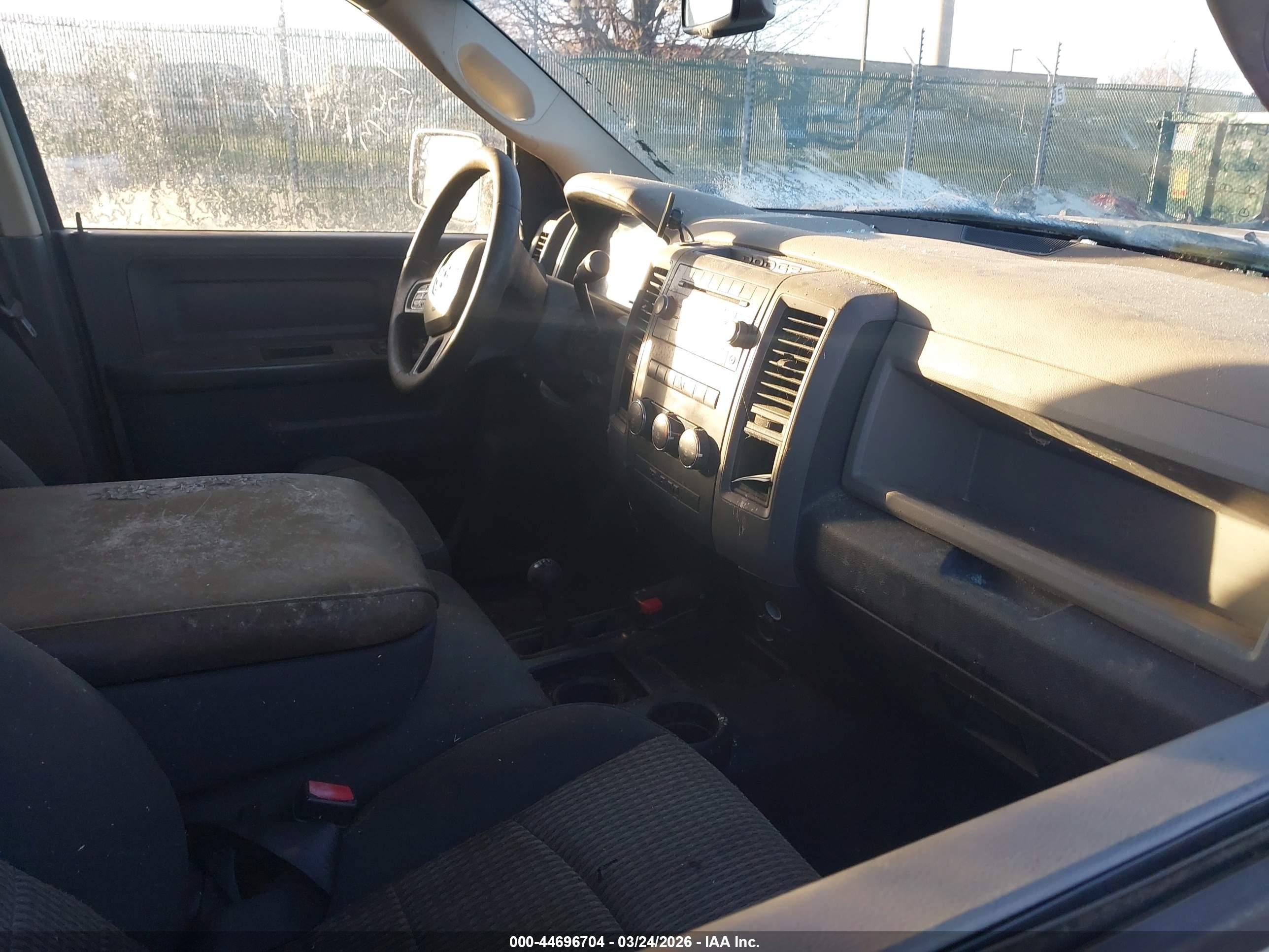 RAM 2500 image 5