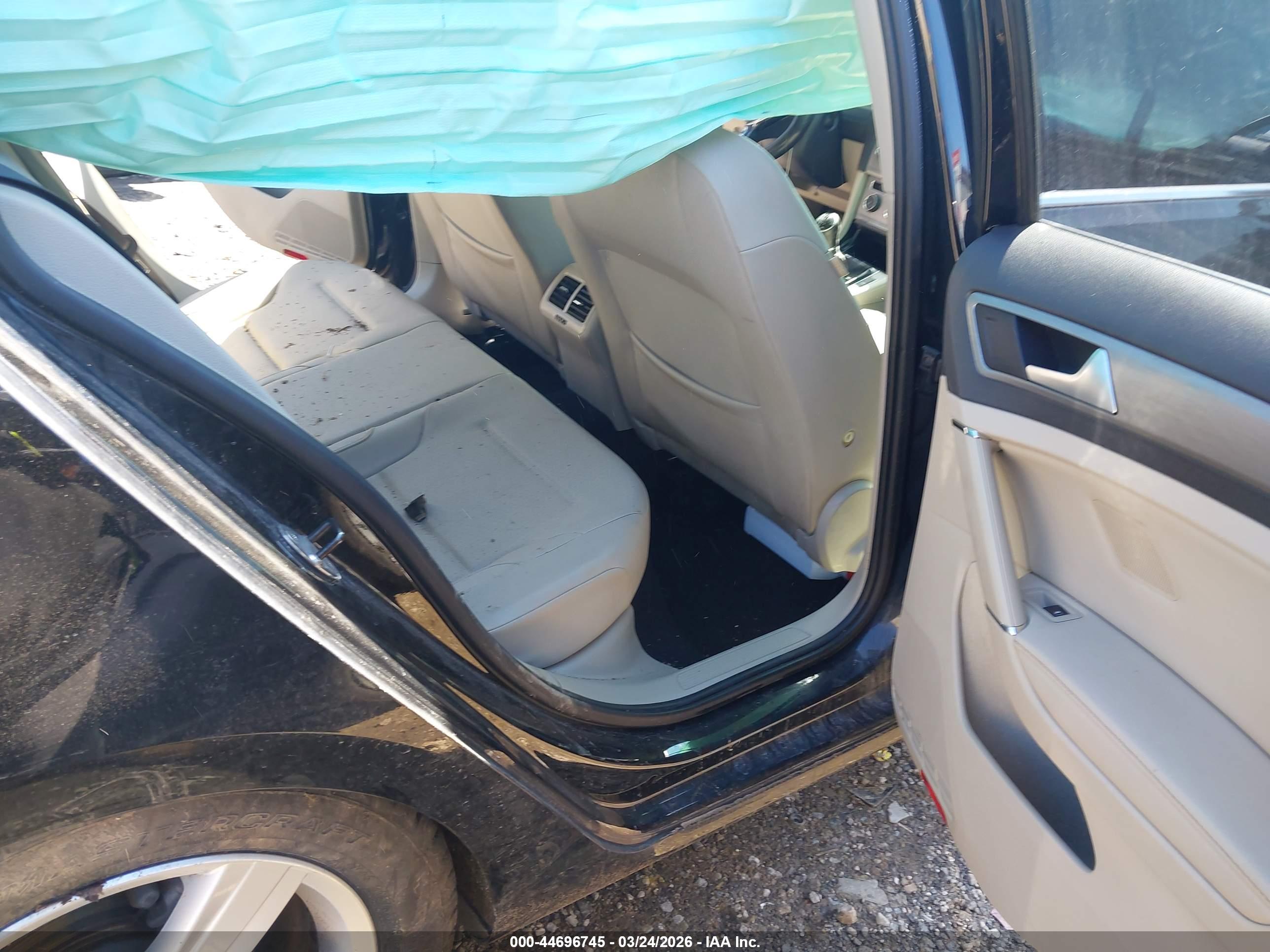VOLKSWAGEN GOLF image 8