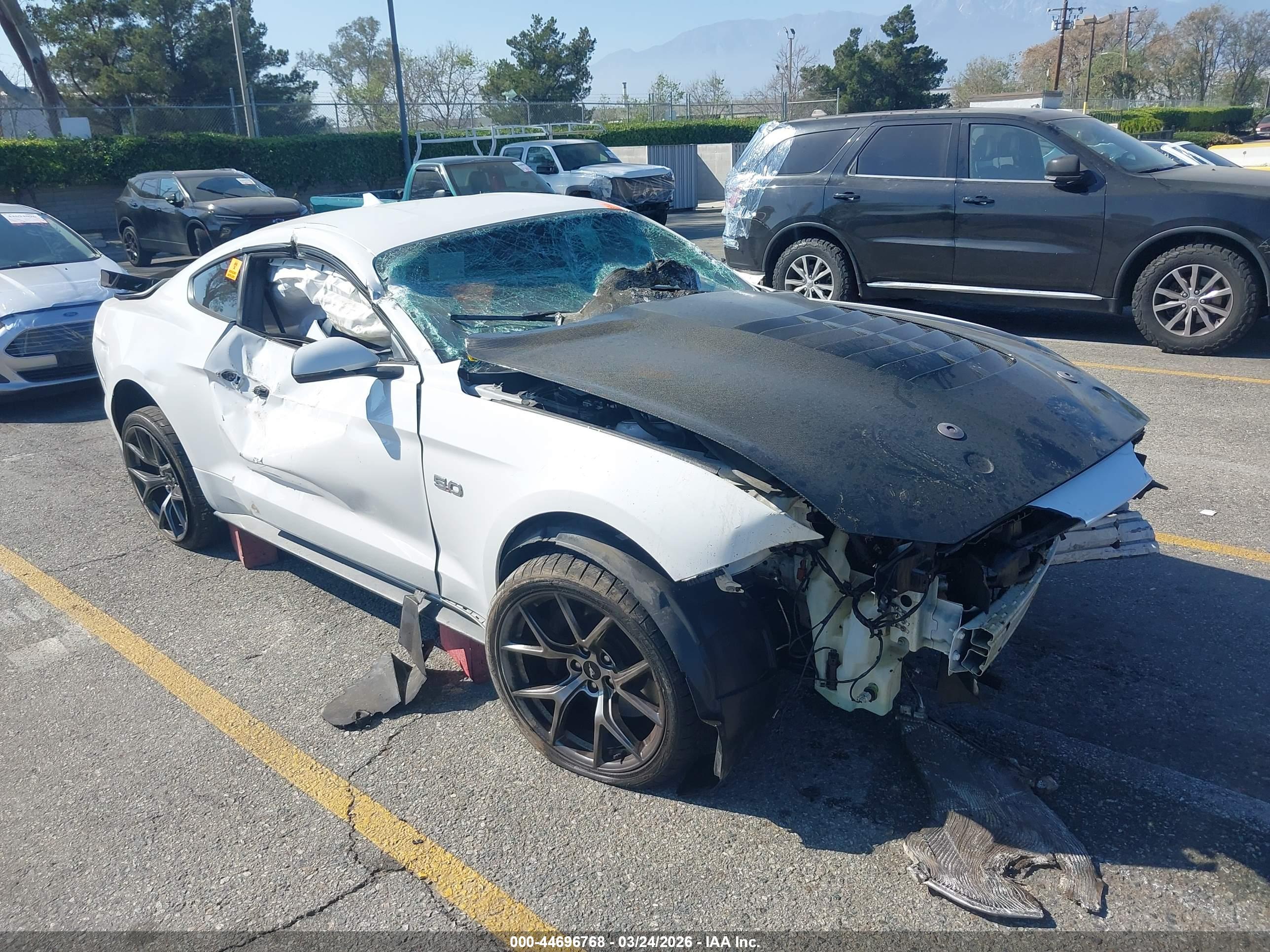 FORD MUSTANG image 6