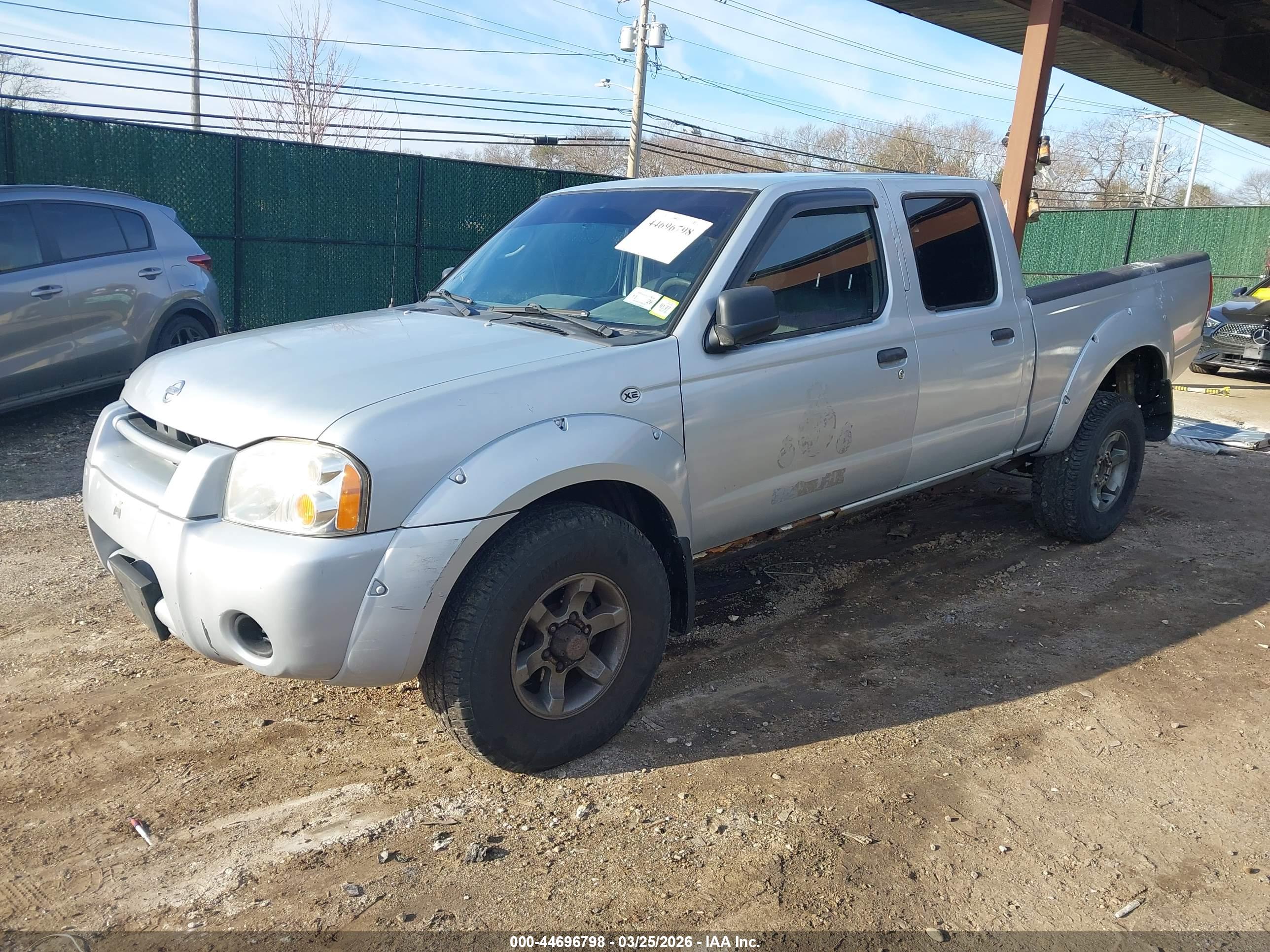 NISSAN FRONTIER image 2