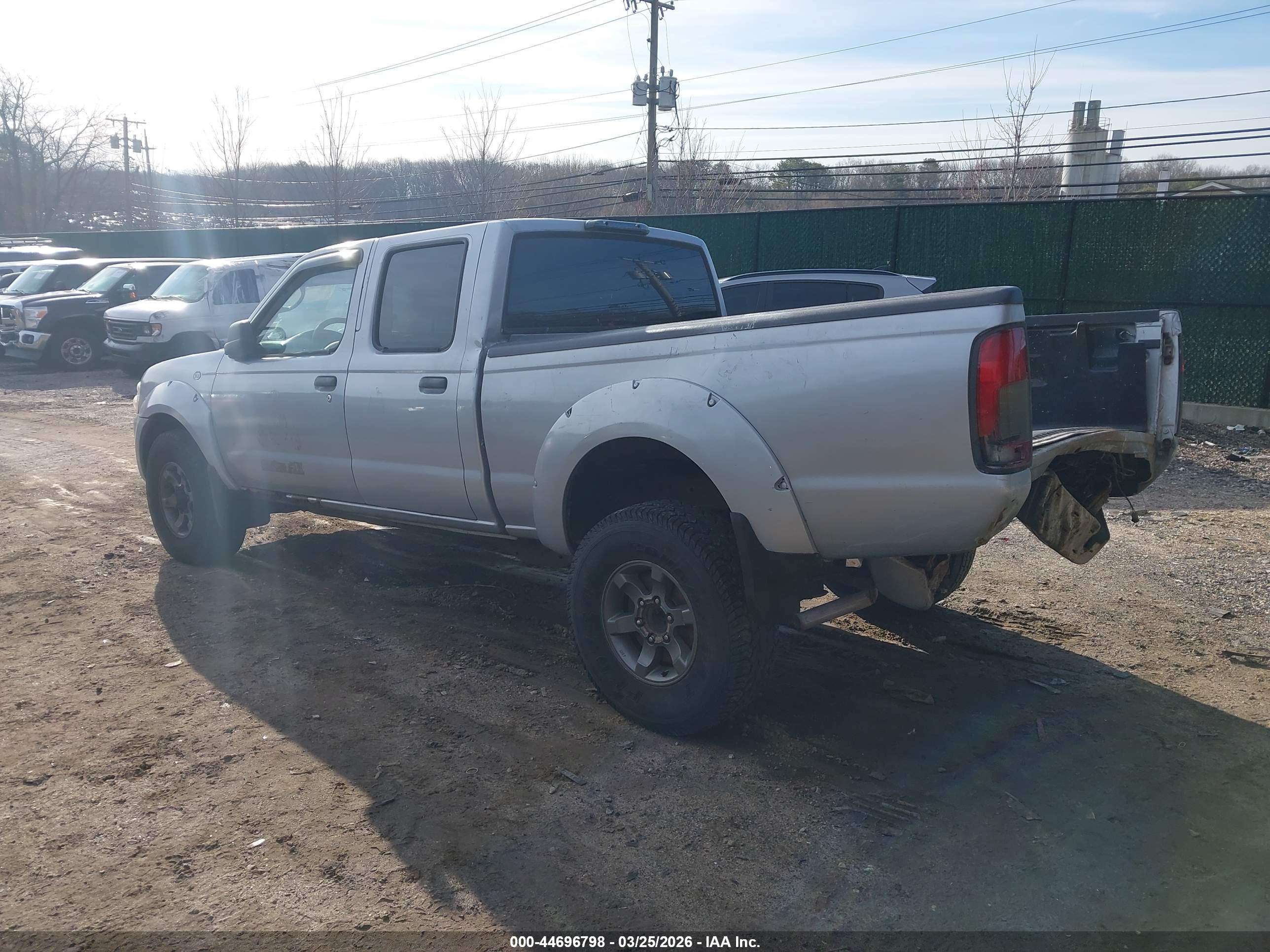 NISSAN FRONTIER image 3