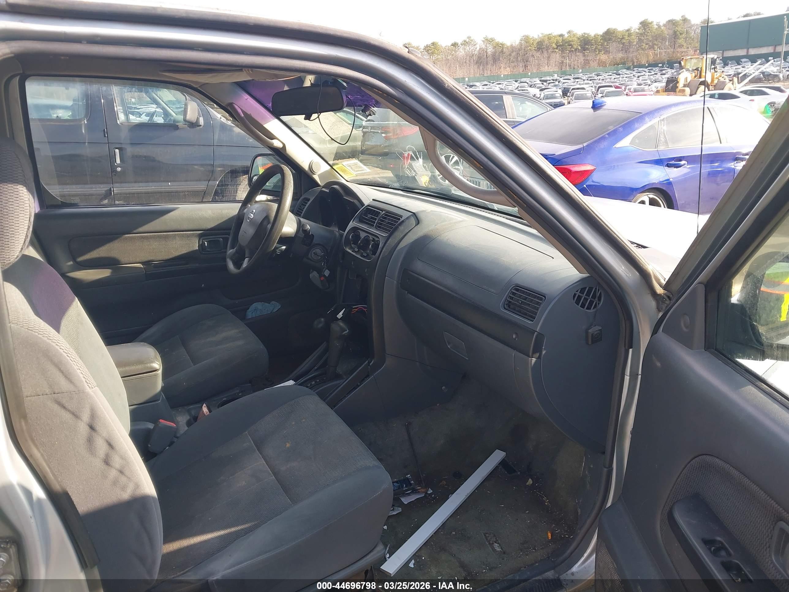 NISSAN FRONTIER image 5