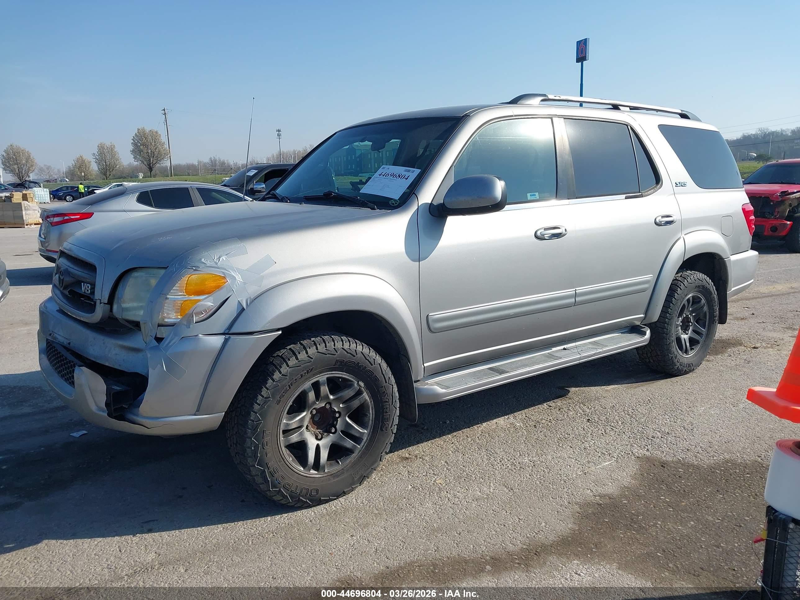TOYOTA SEQUOIA image 2