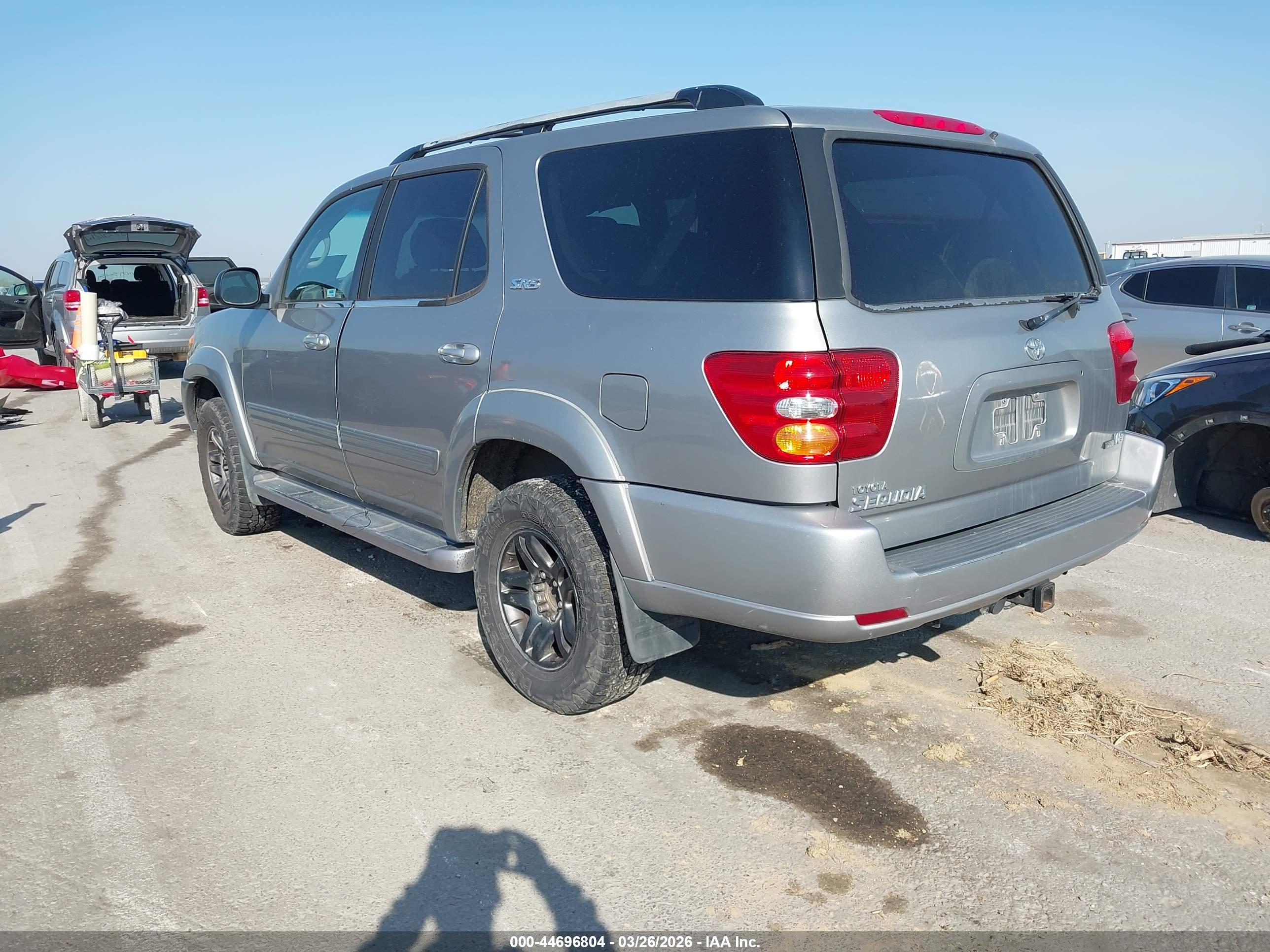TOYOTA SEQUOIA image 3