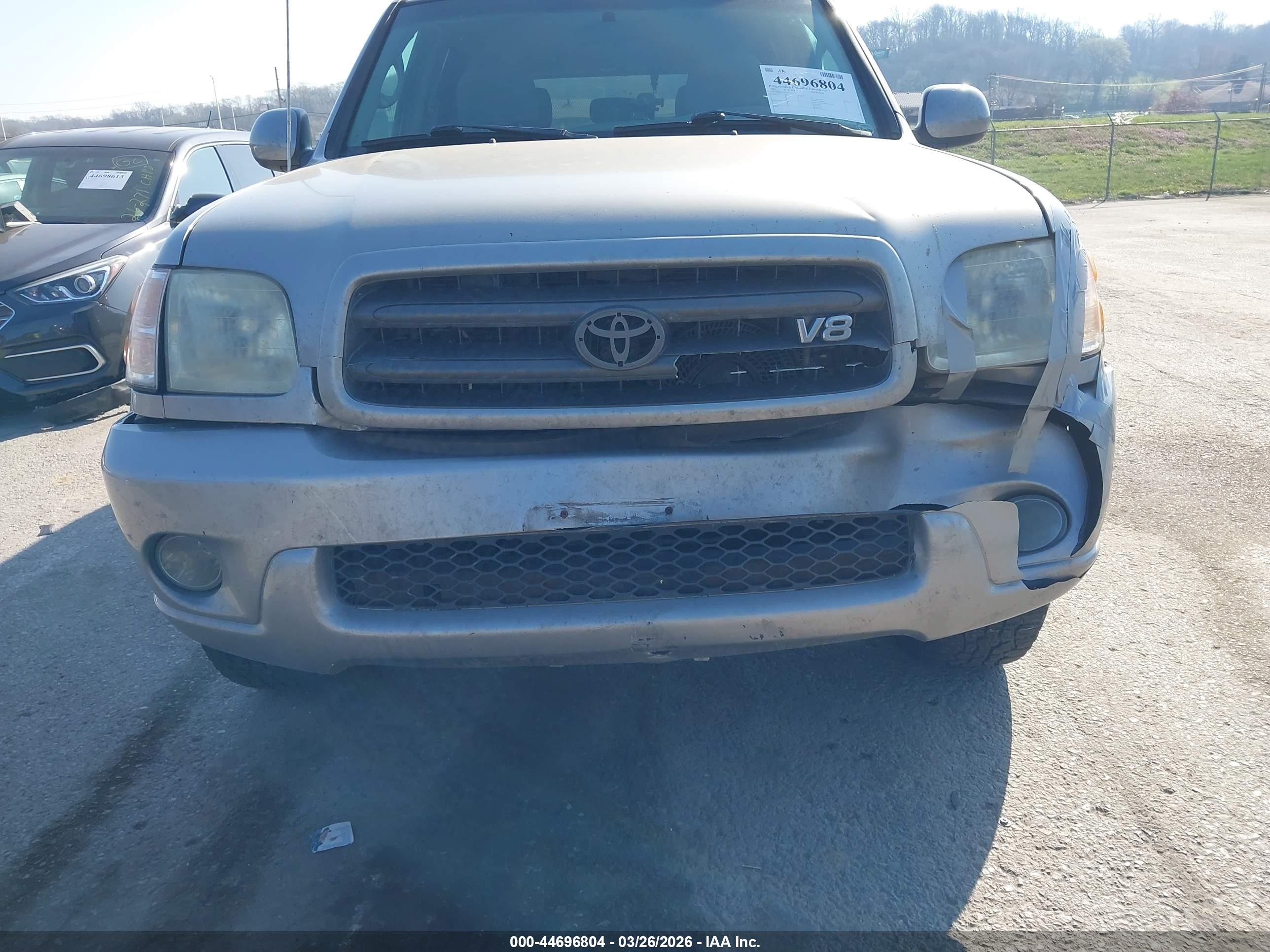 TOYOTA SEQUOIA image 6