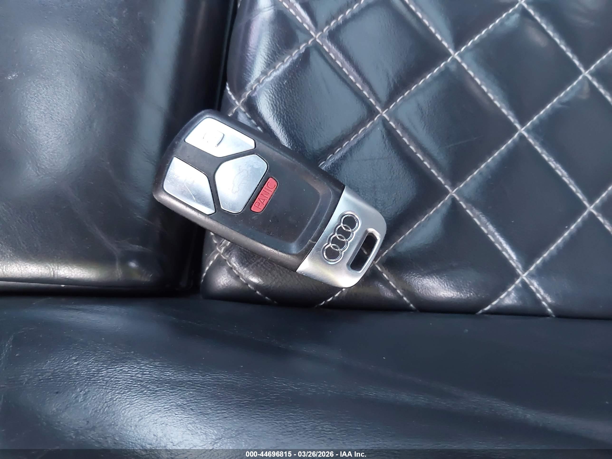 AUDI S4 image 11