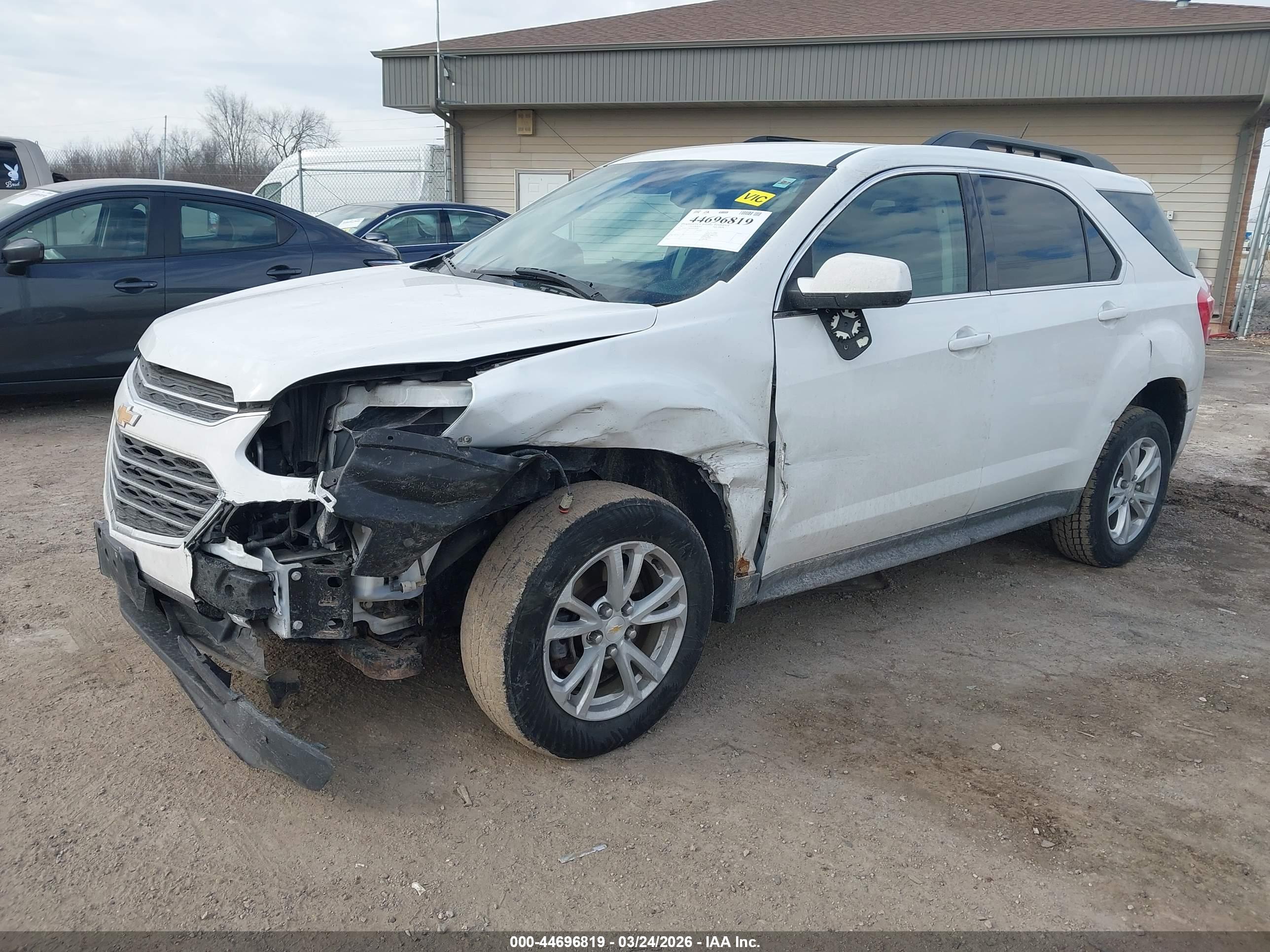 CHEVROLET EQUINOX image 2