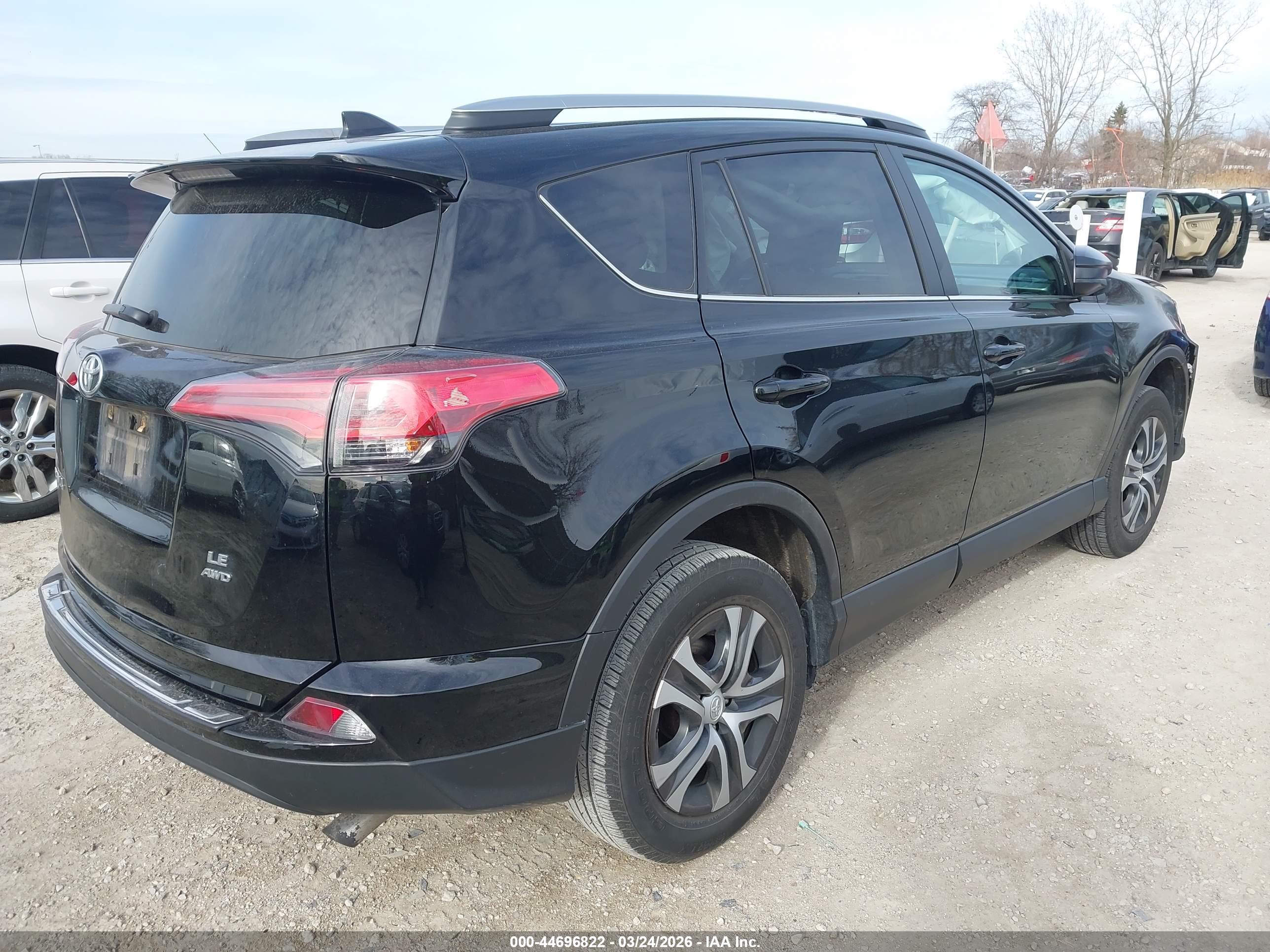 TOYOTA RAV4 image 4