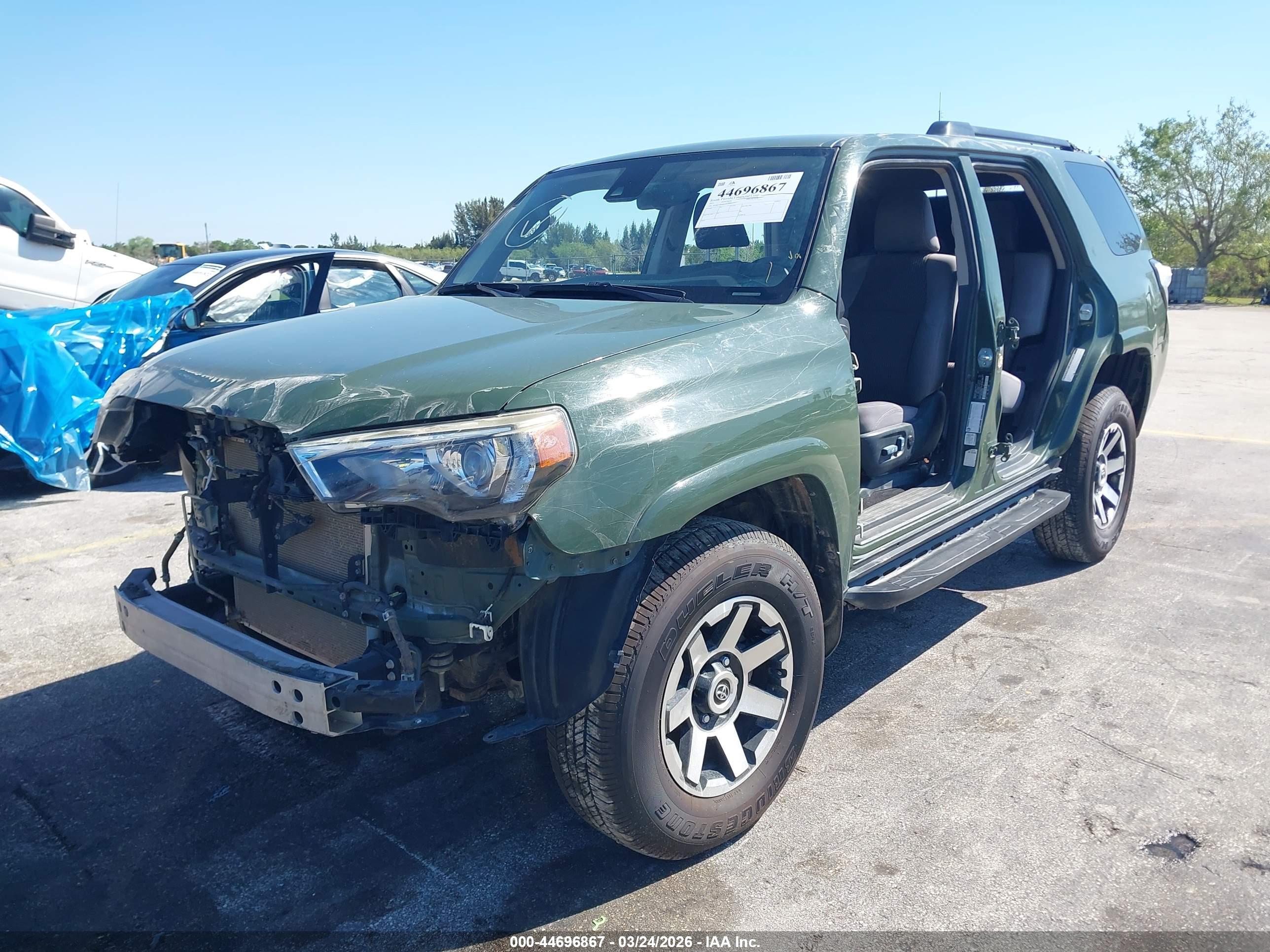 TOYOTA 4RUNNER image 2