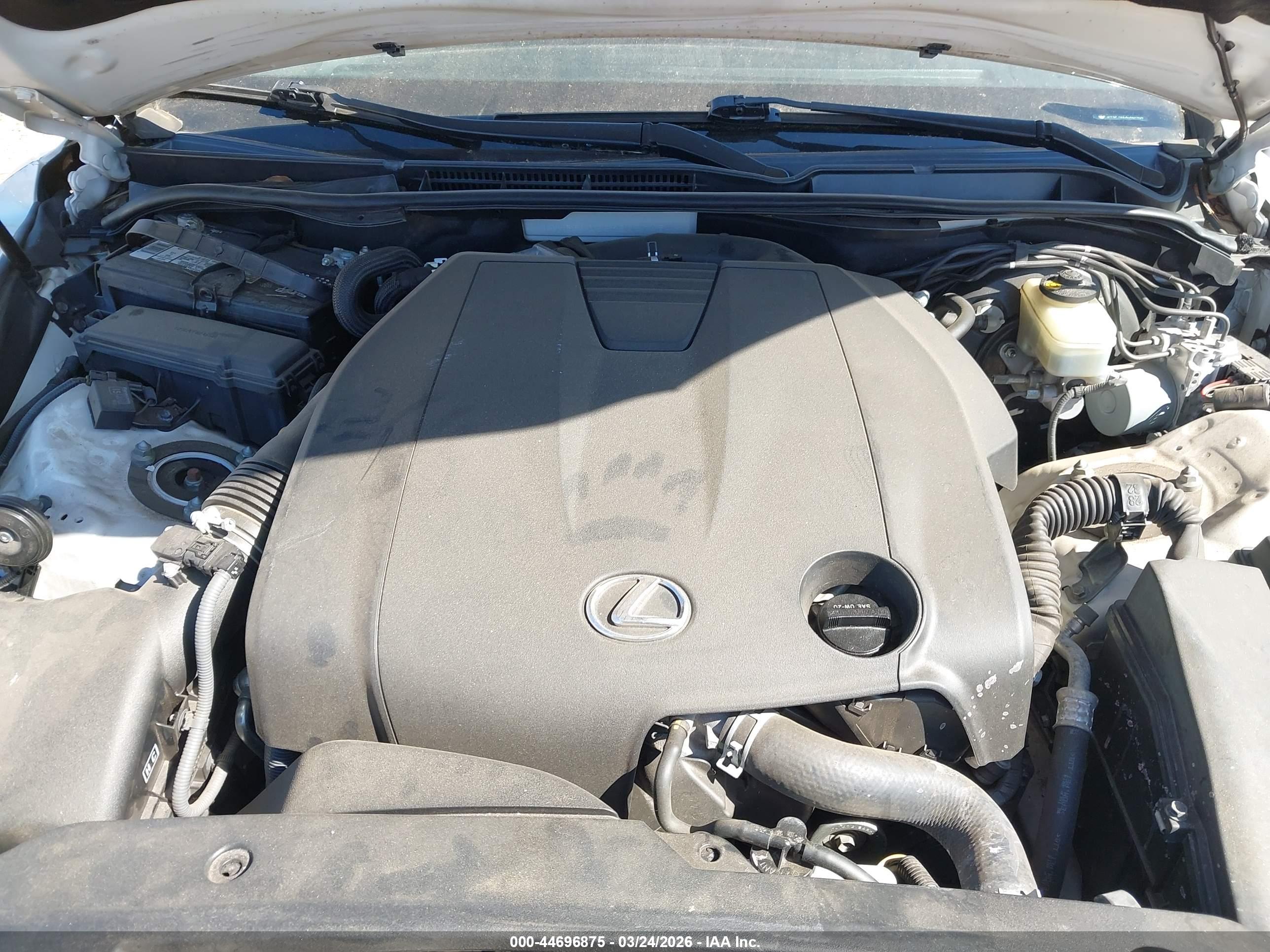 LEXUS IS image 10