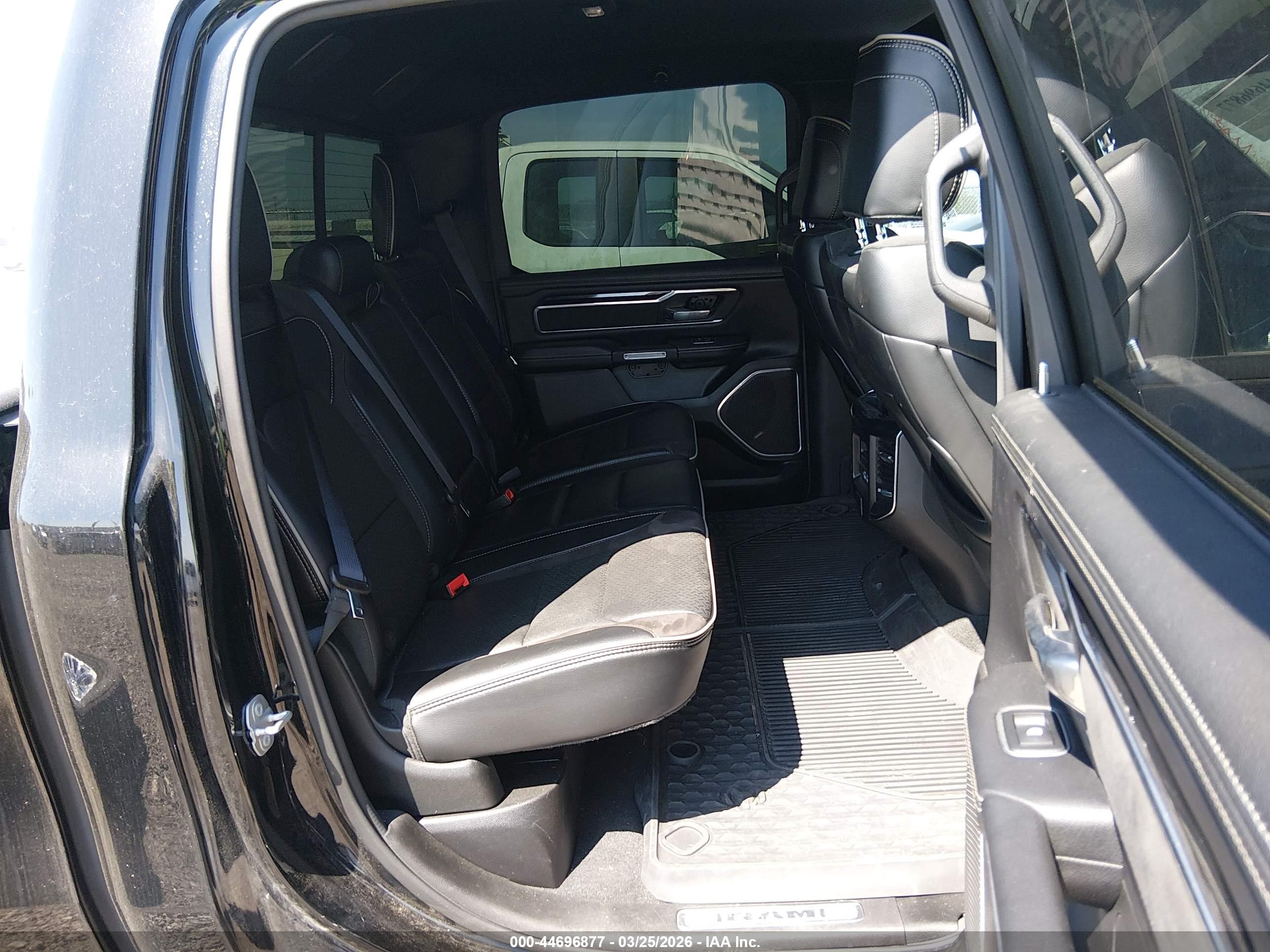 RAM 1500 image 8