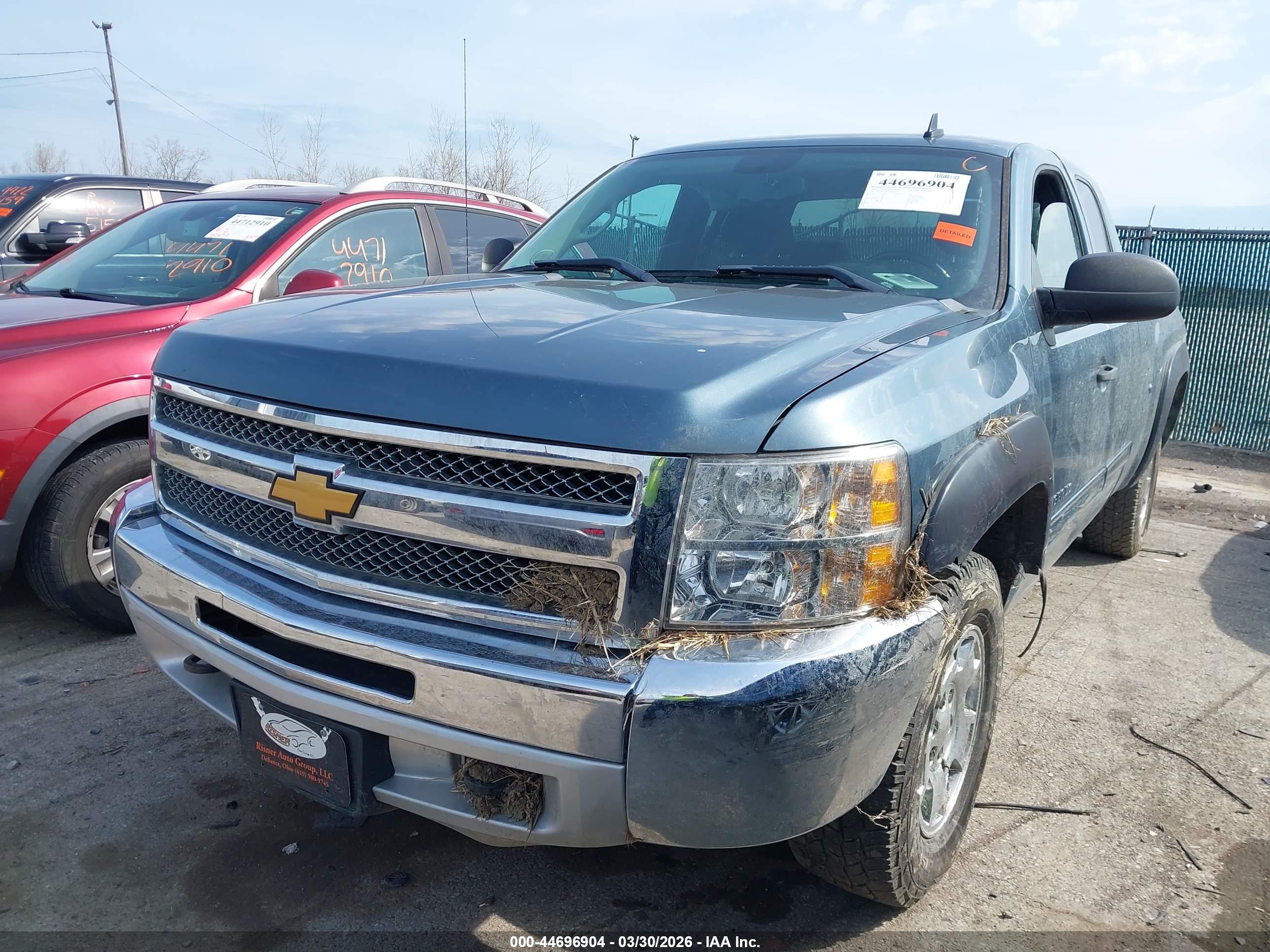 CHEVROLET SILVERADO image 2