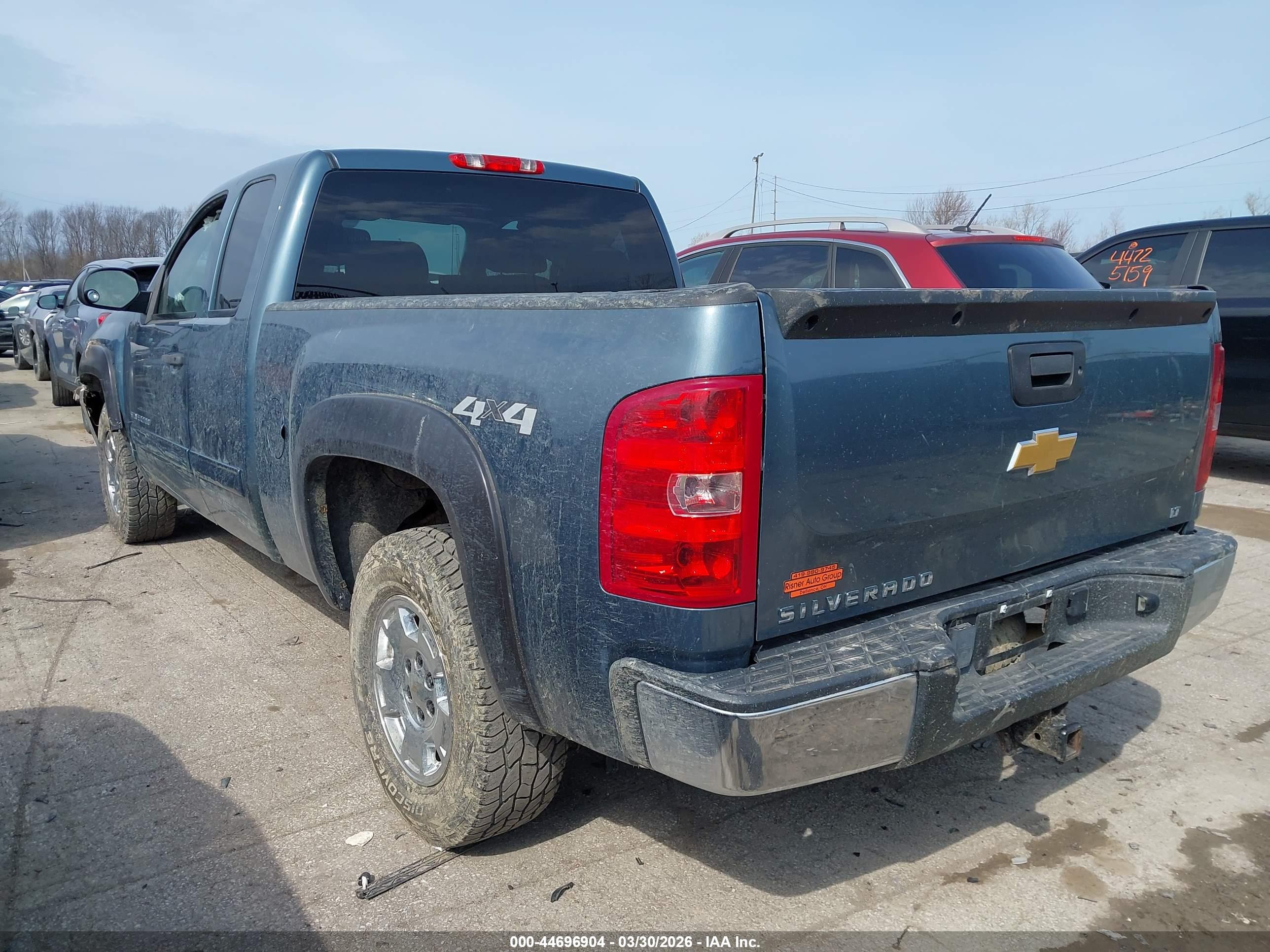 CHEVROLET SILVERADO image 3