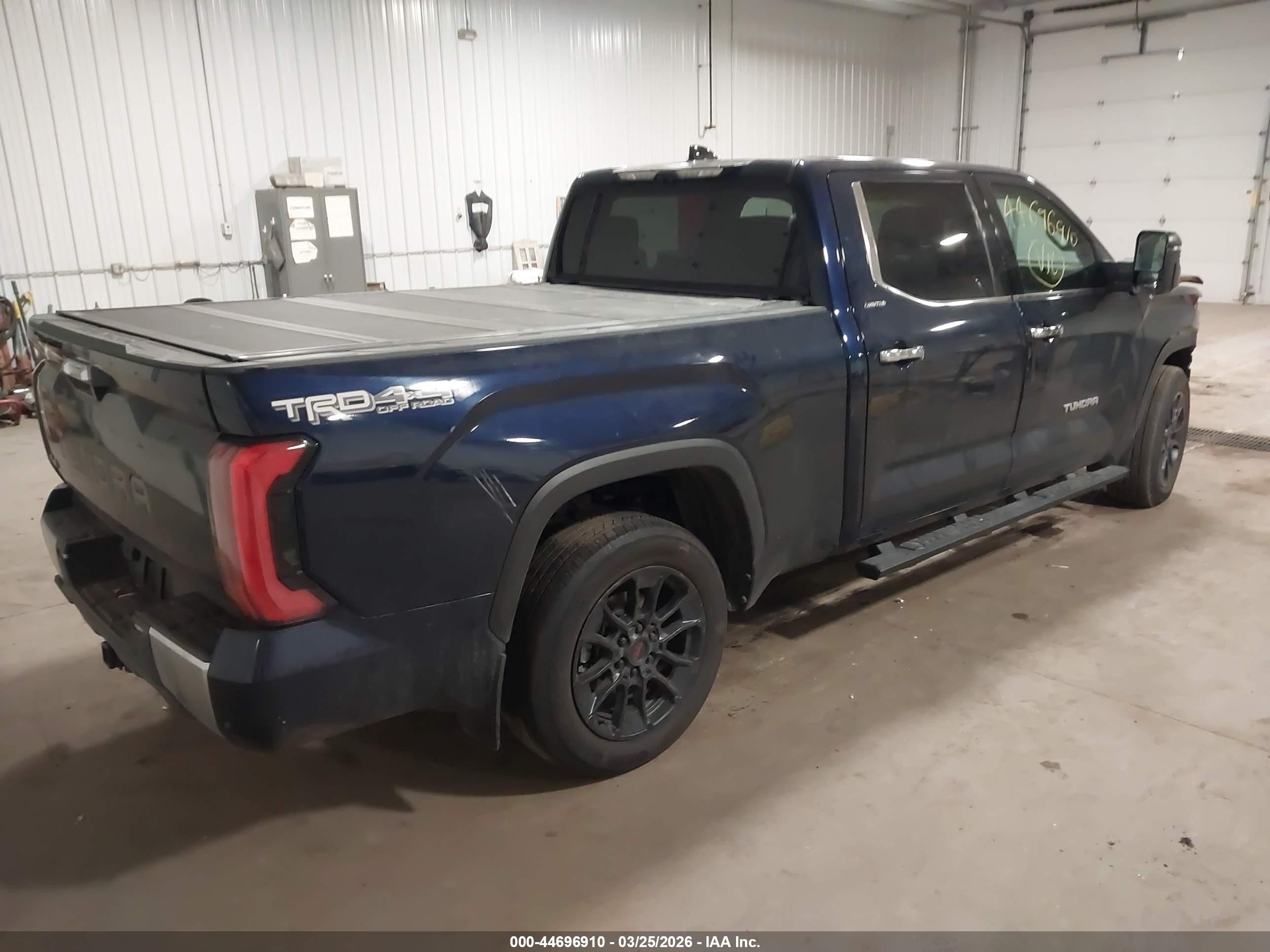 TOYOTA TUNDRA image 4