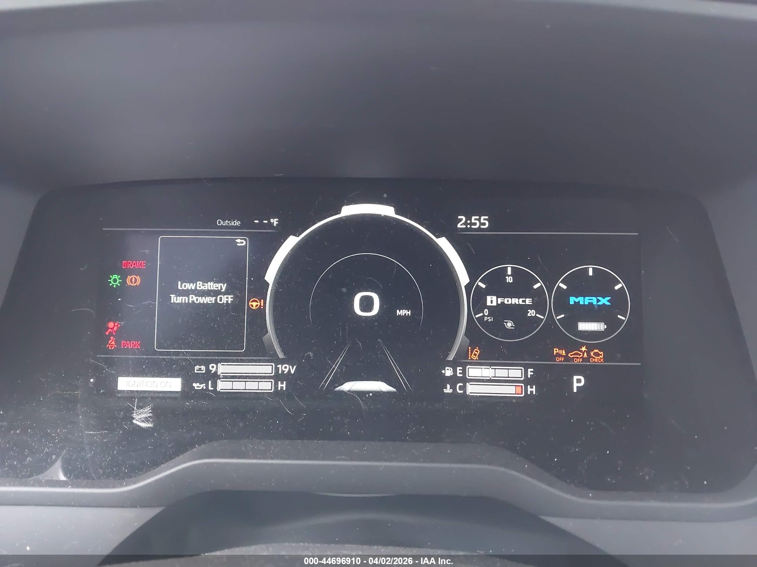 TOYOTA TUNDRA image 7