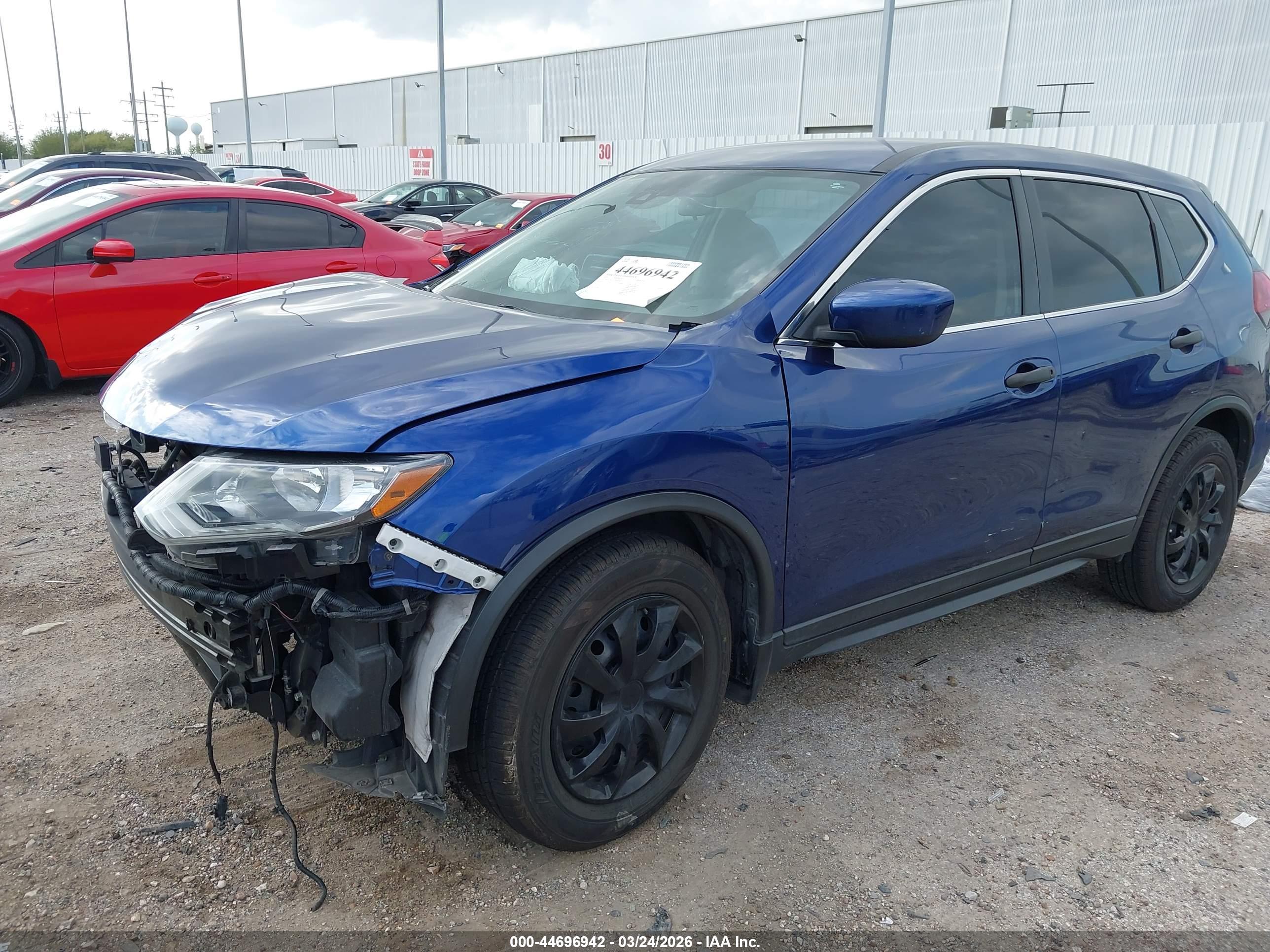 NISSAN ROGUE image 2