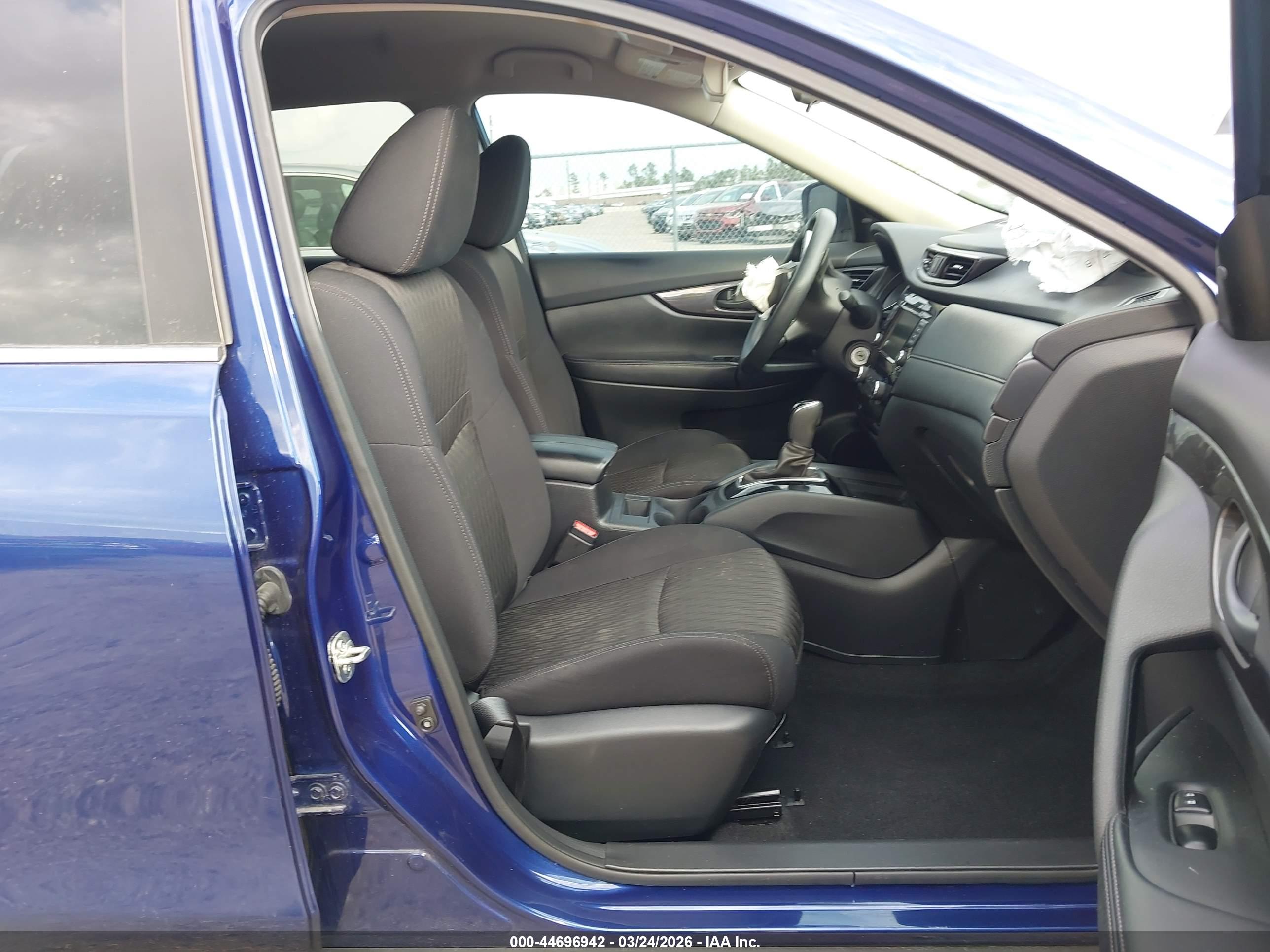 NISSAN ROGUE image 5