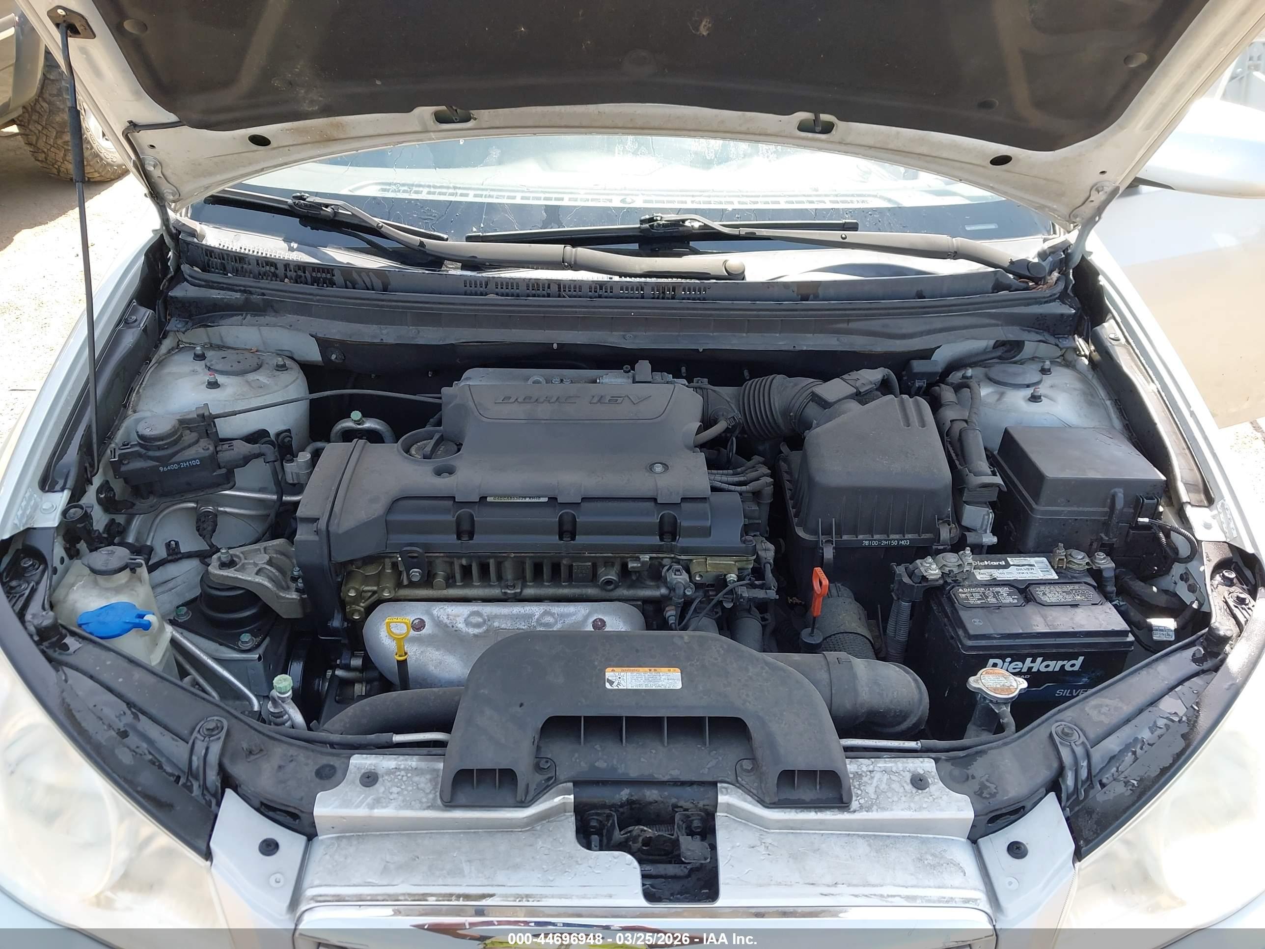 HYUNDAI ELANTRA image 10