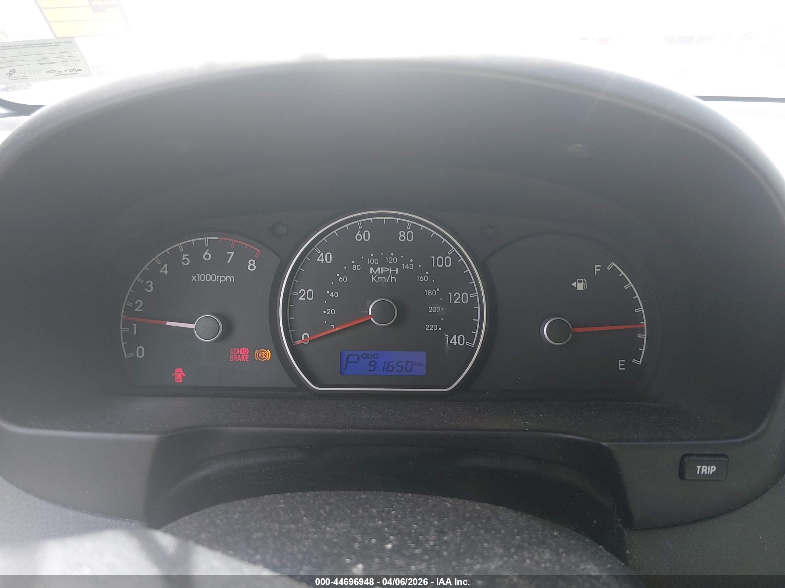 HYUNDAI ELANTRA image 7