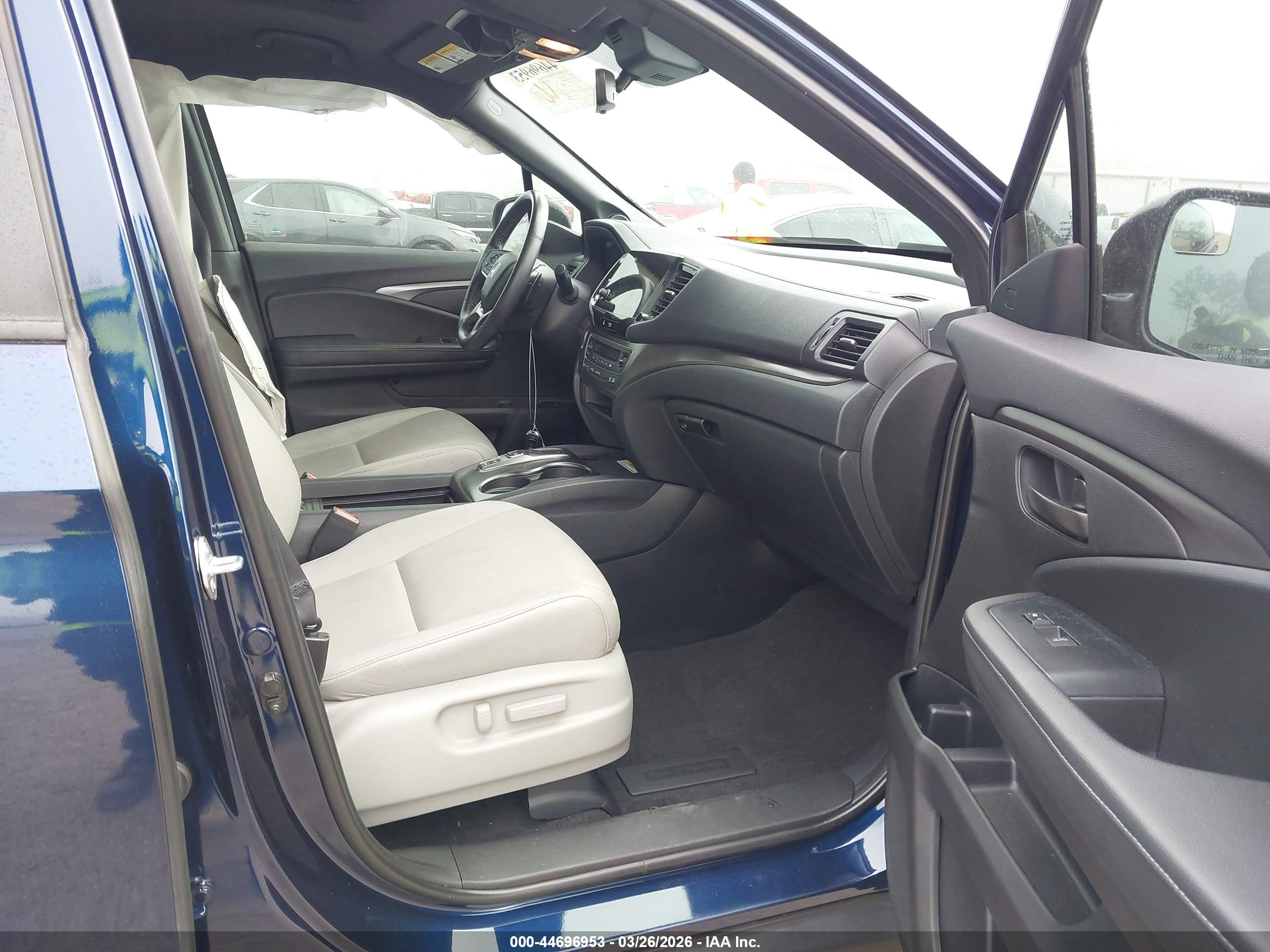 HONDA PASSPORT image 5