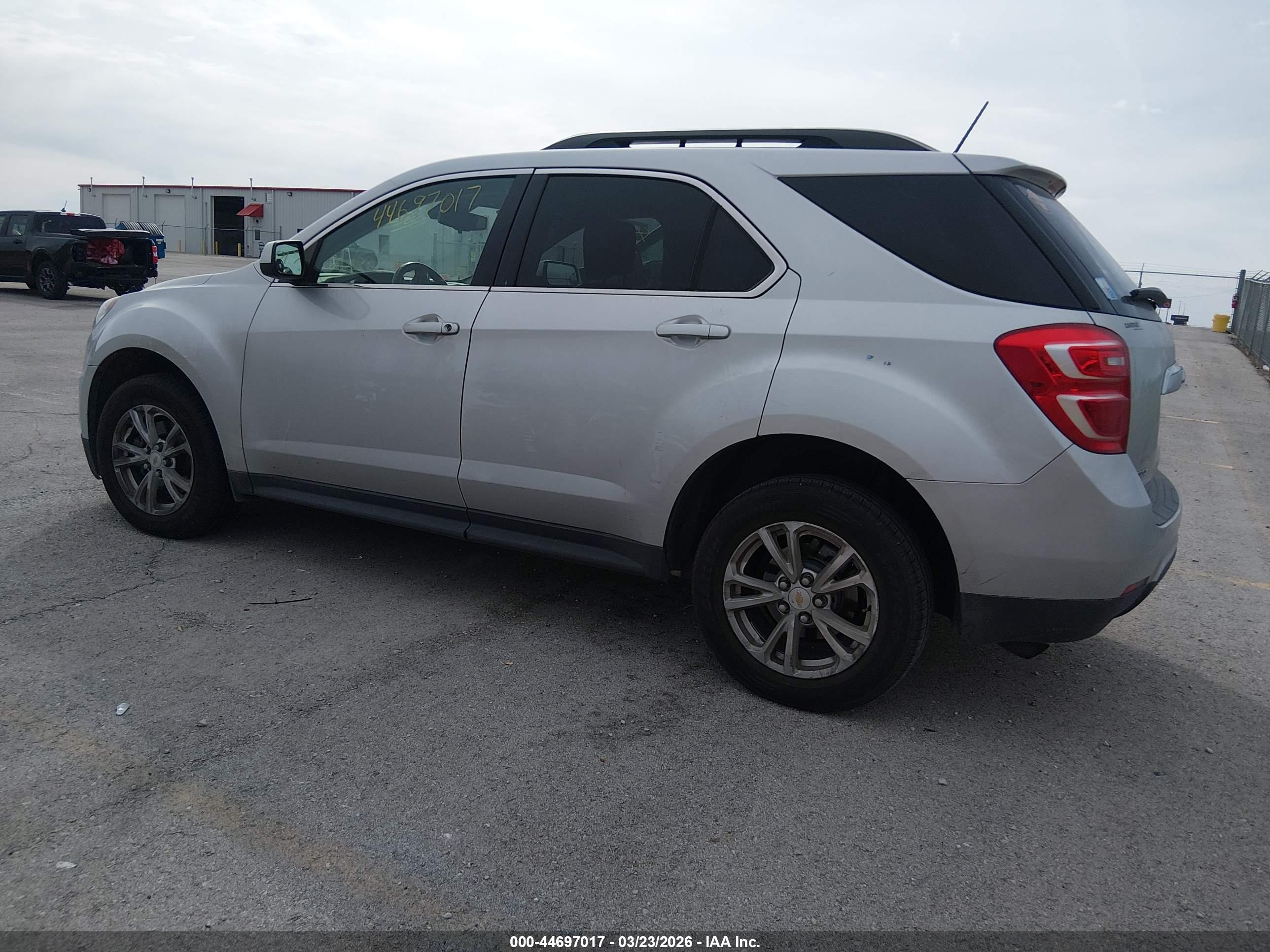 CHEVROLET EQUINOX image 3