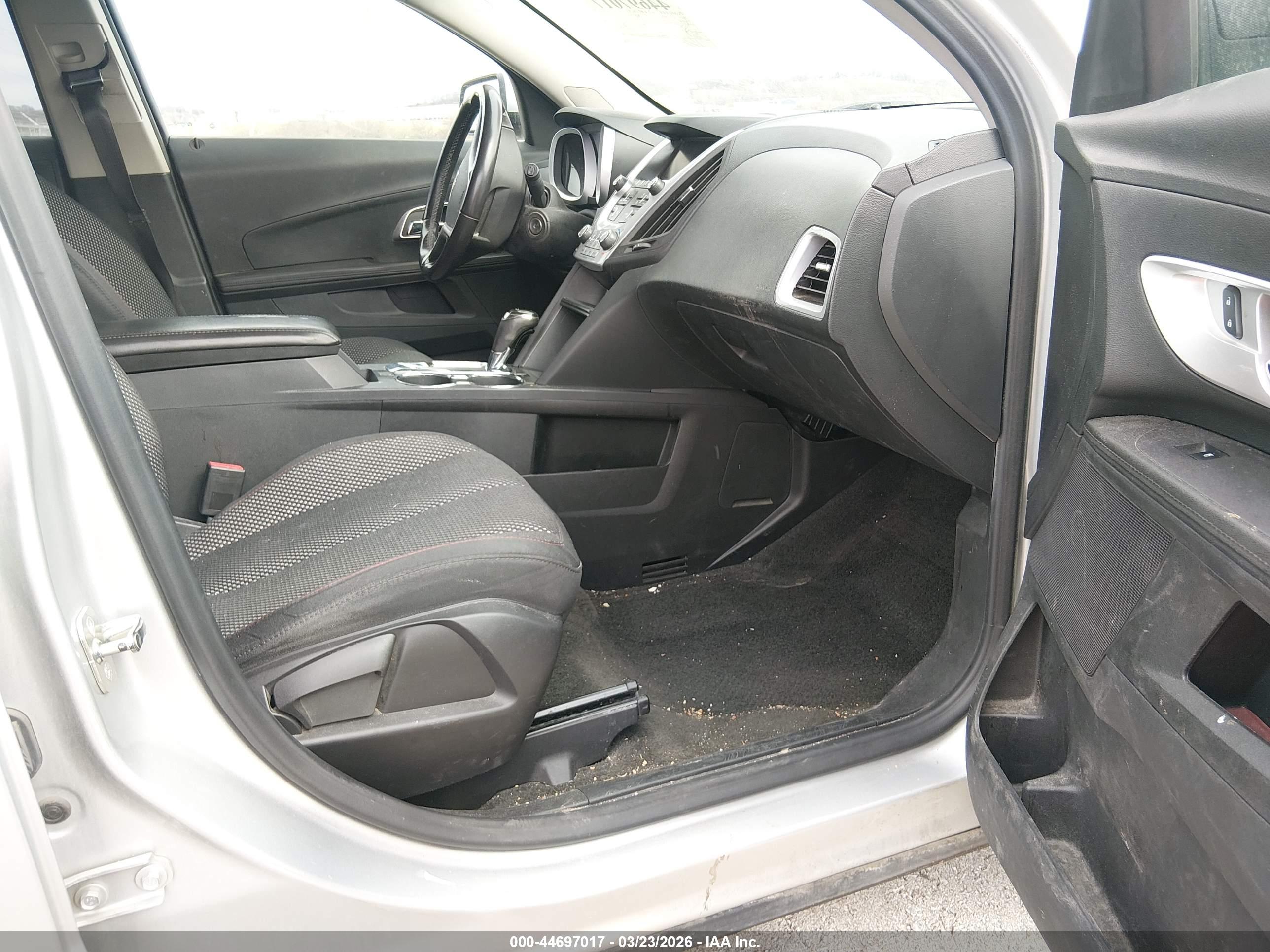 CHEVROLET EQUINOX image 5