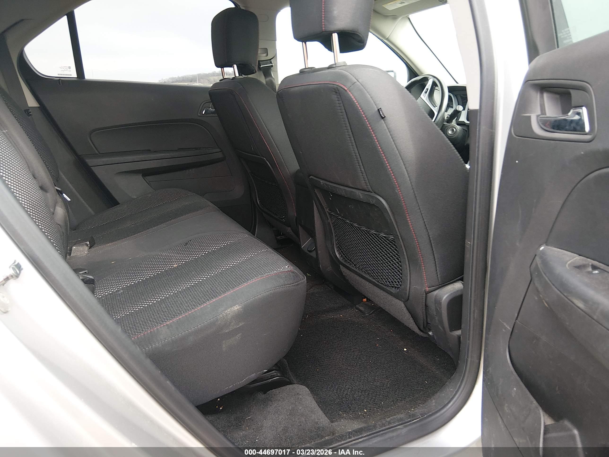 CHEVROLET EQUINOX image 8