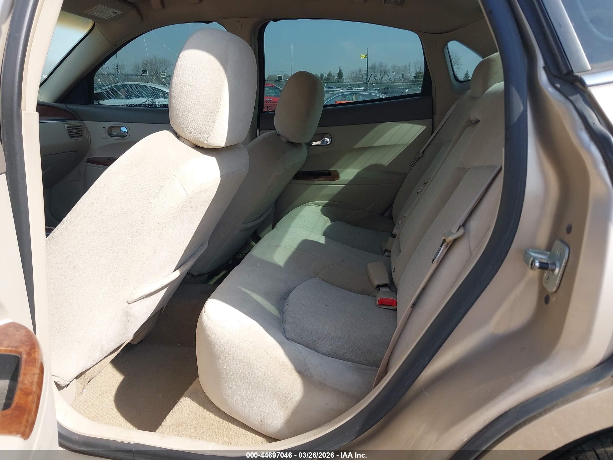 BUICK LACROSSE image 8