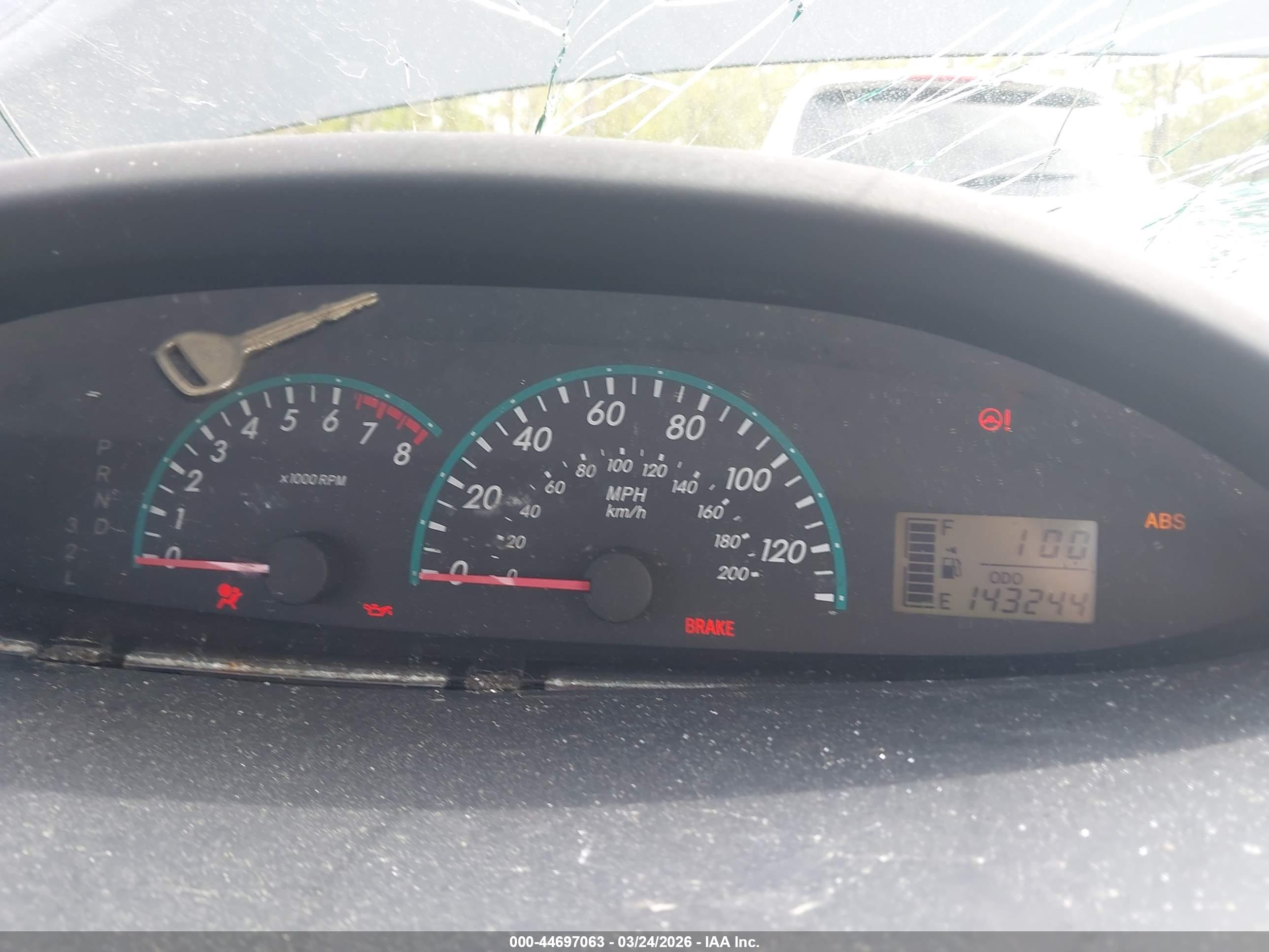 TOYOTA YARIS image 7