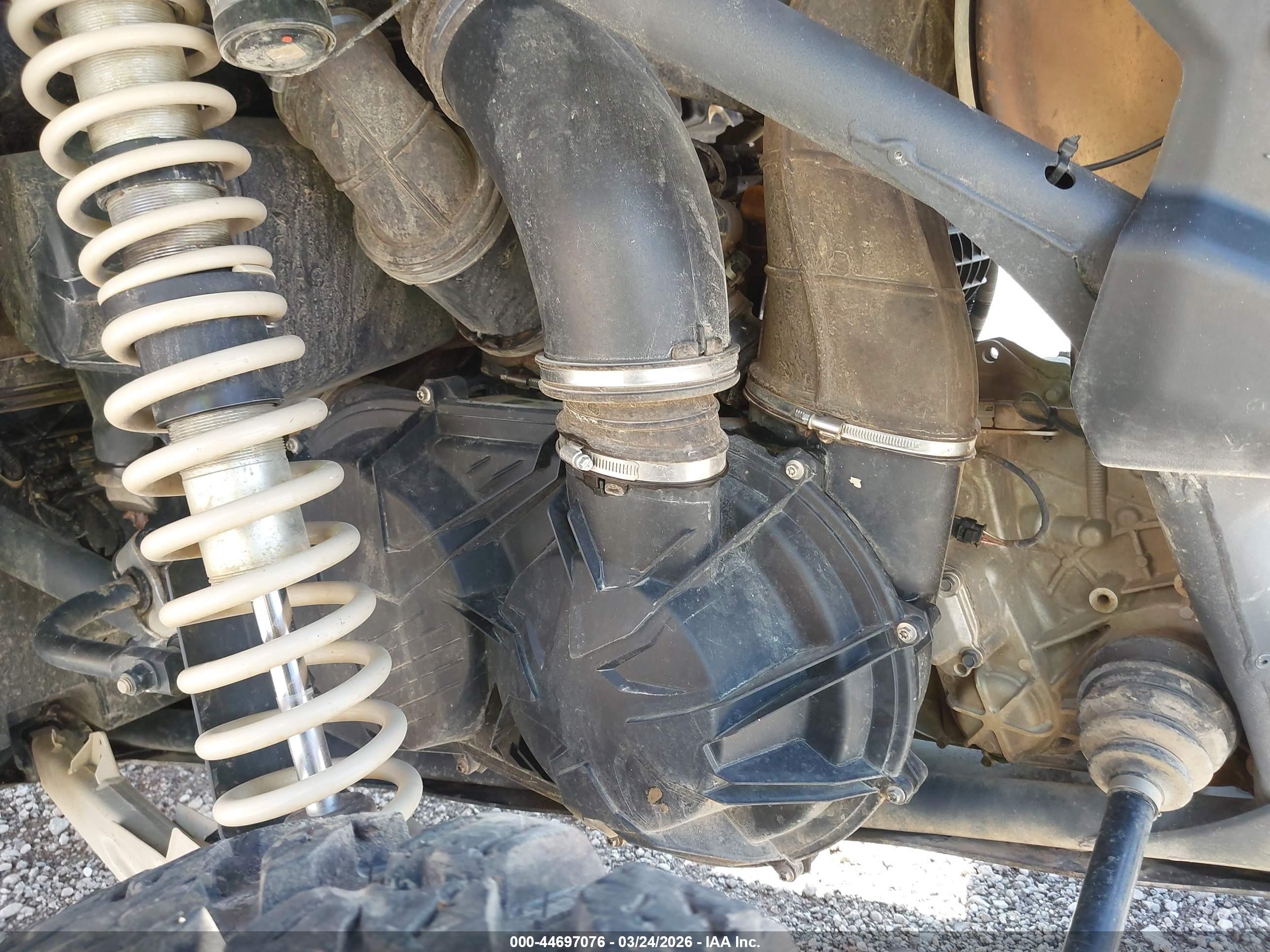 CAN-AM MAVERICK image 9