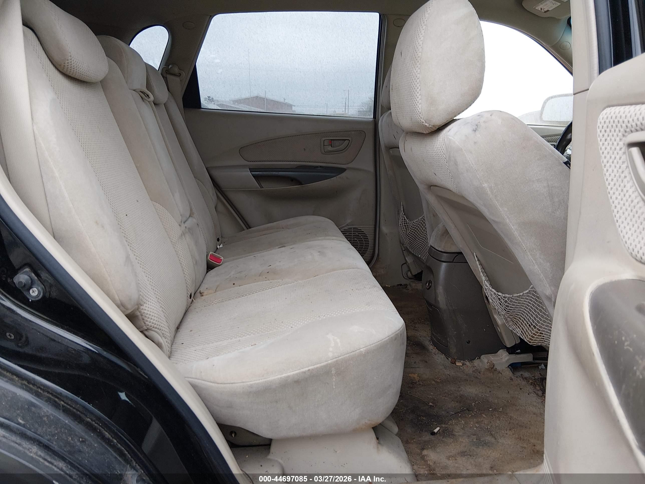 HYUNDAI TUCSON image 8