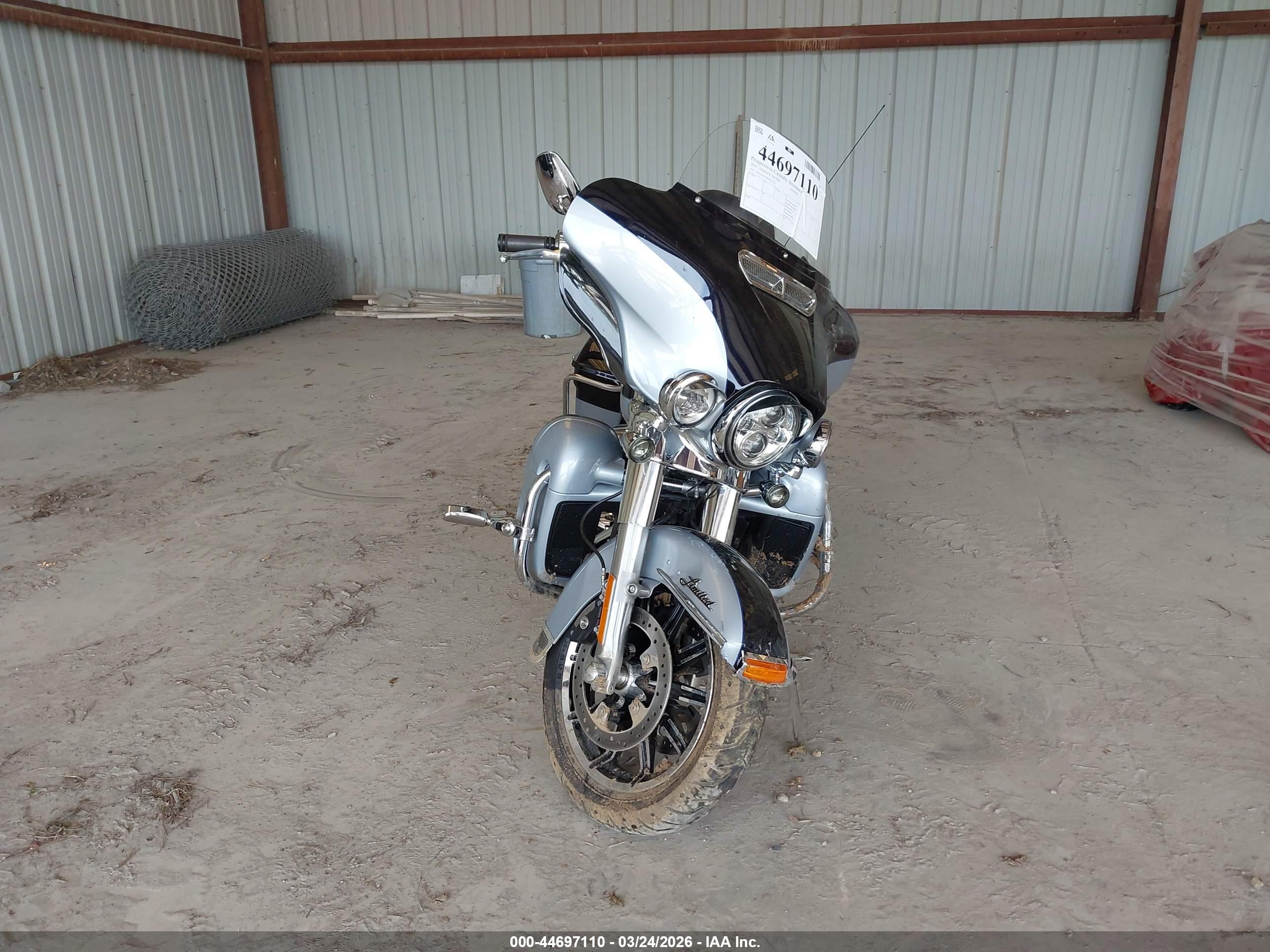 HARLEY-DAVIDSON FLHTK image 5