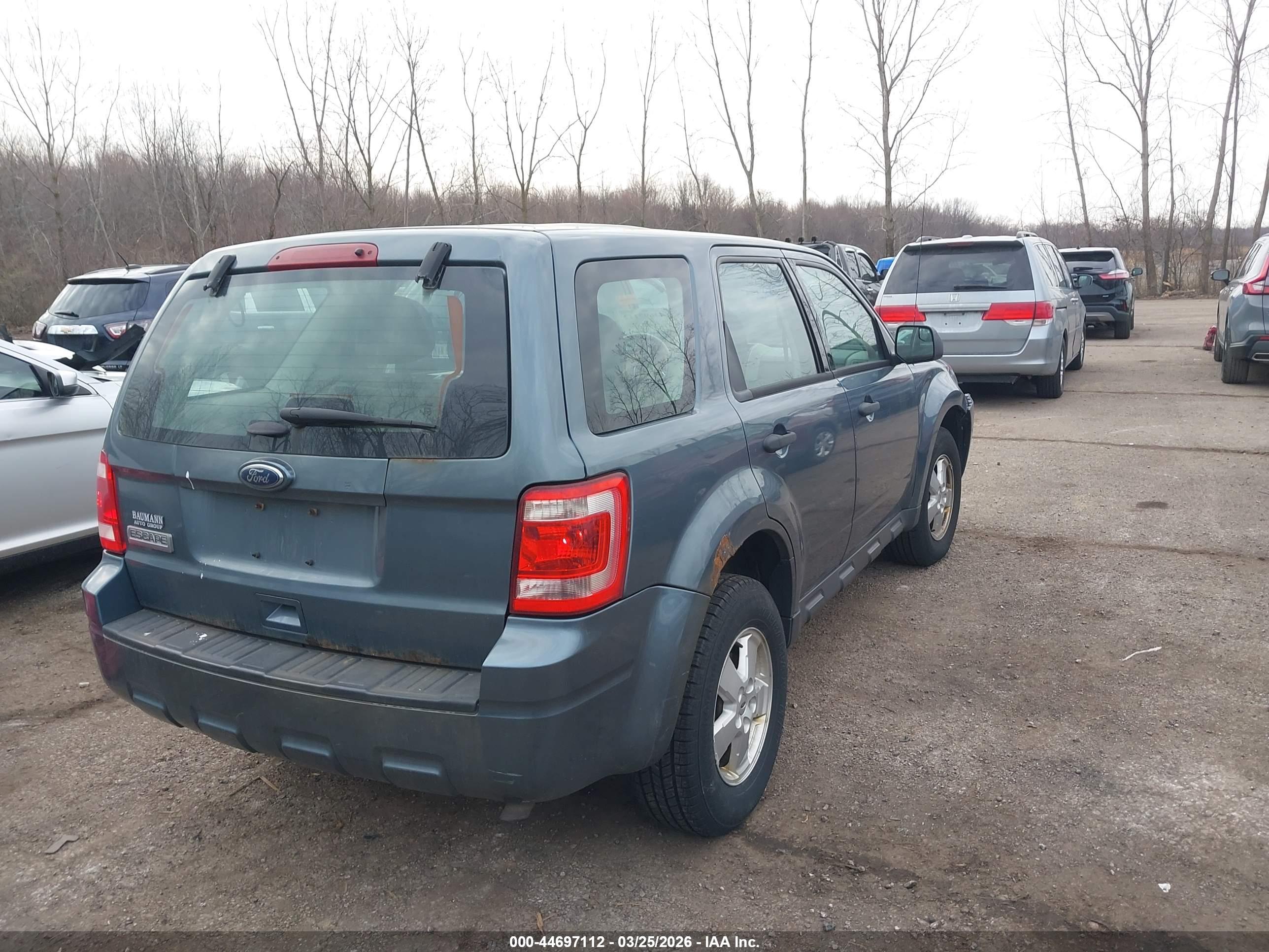 FORD ESCAPE image 4