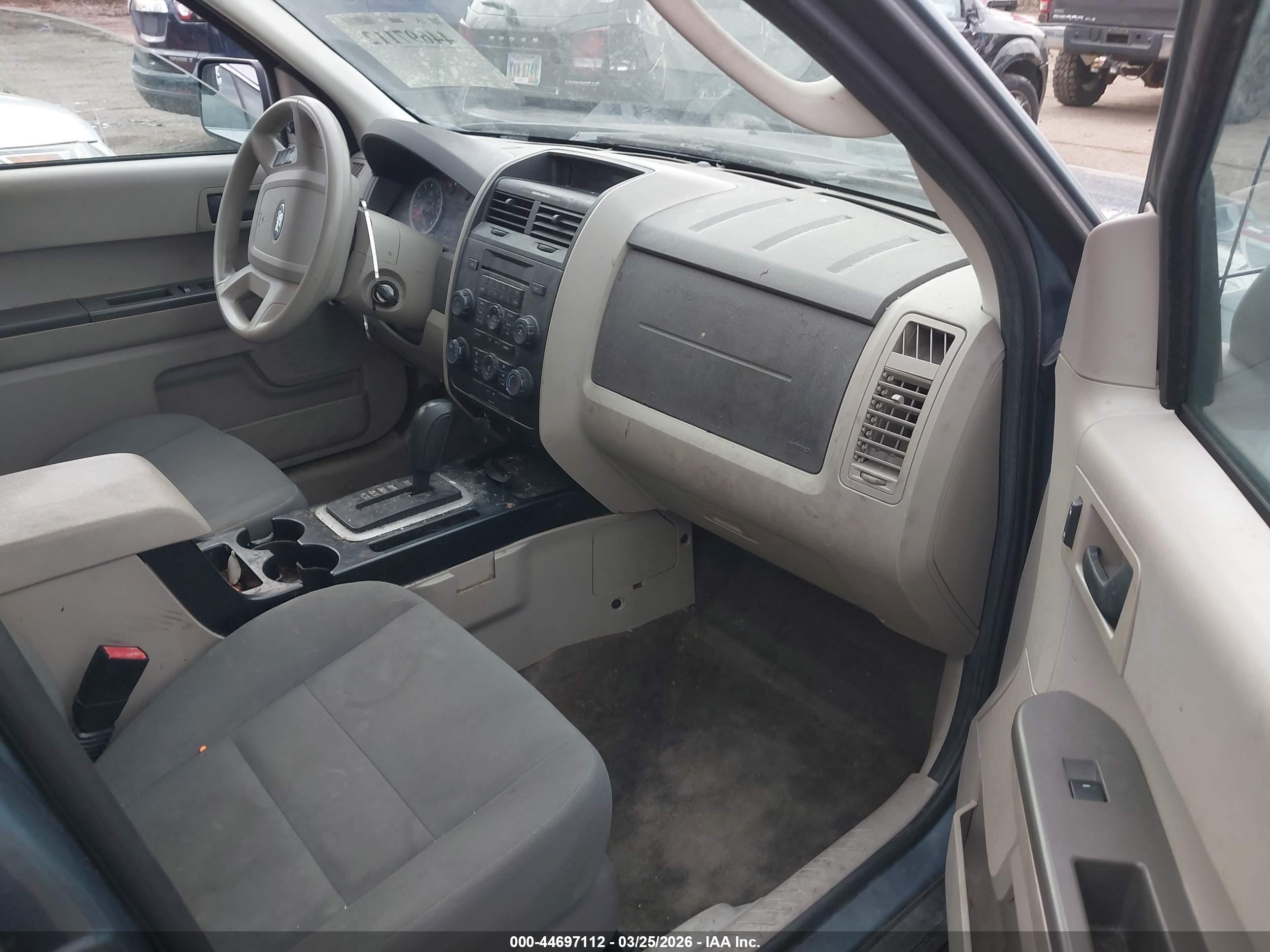 FORD ESCAPE image 5