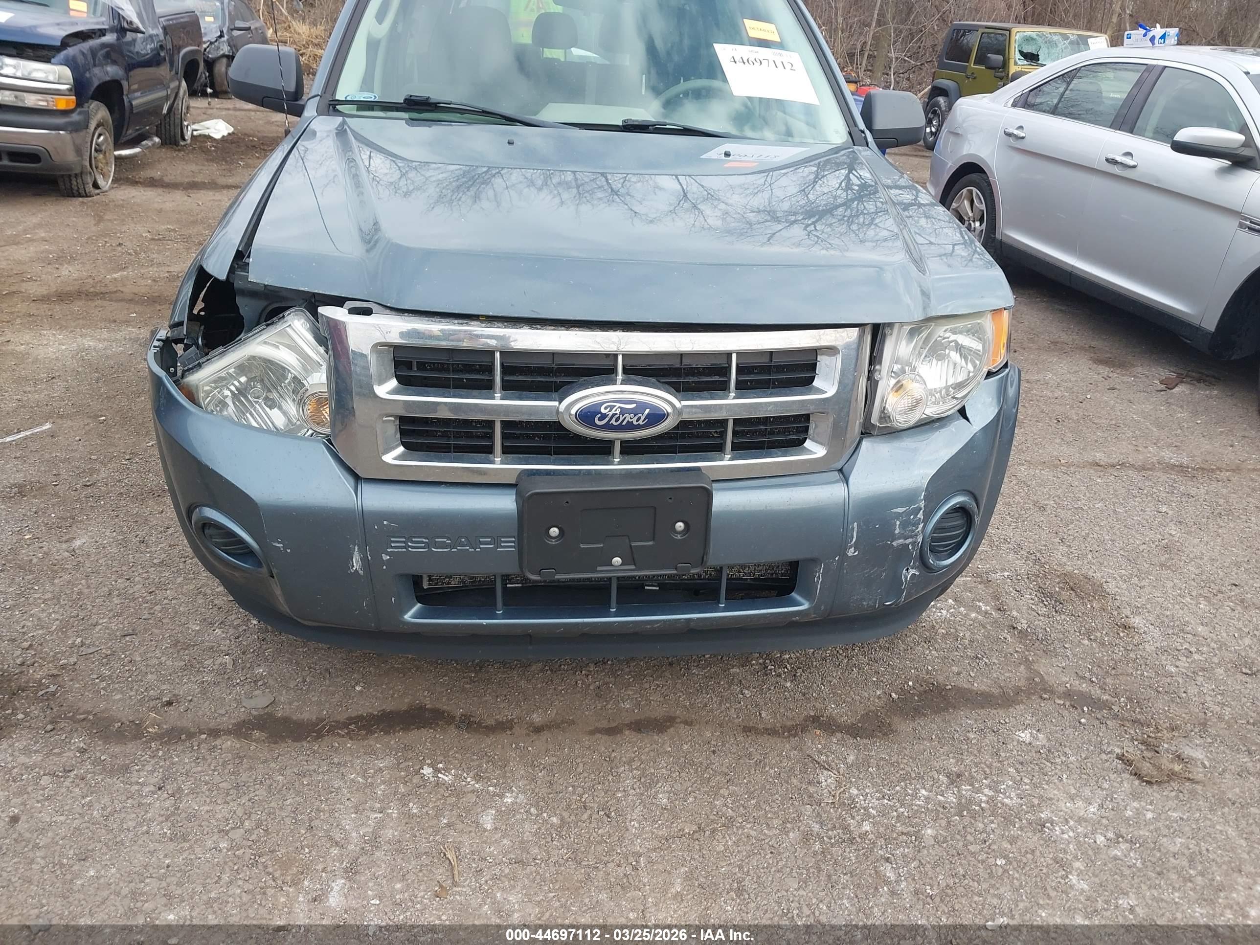 FORD ESCAPE image 6