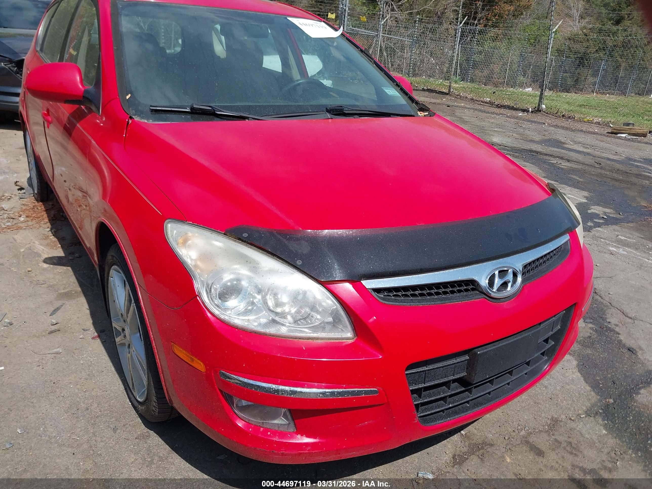 HYUNDAI ELANTRA image 6