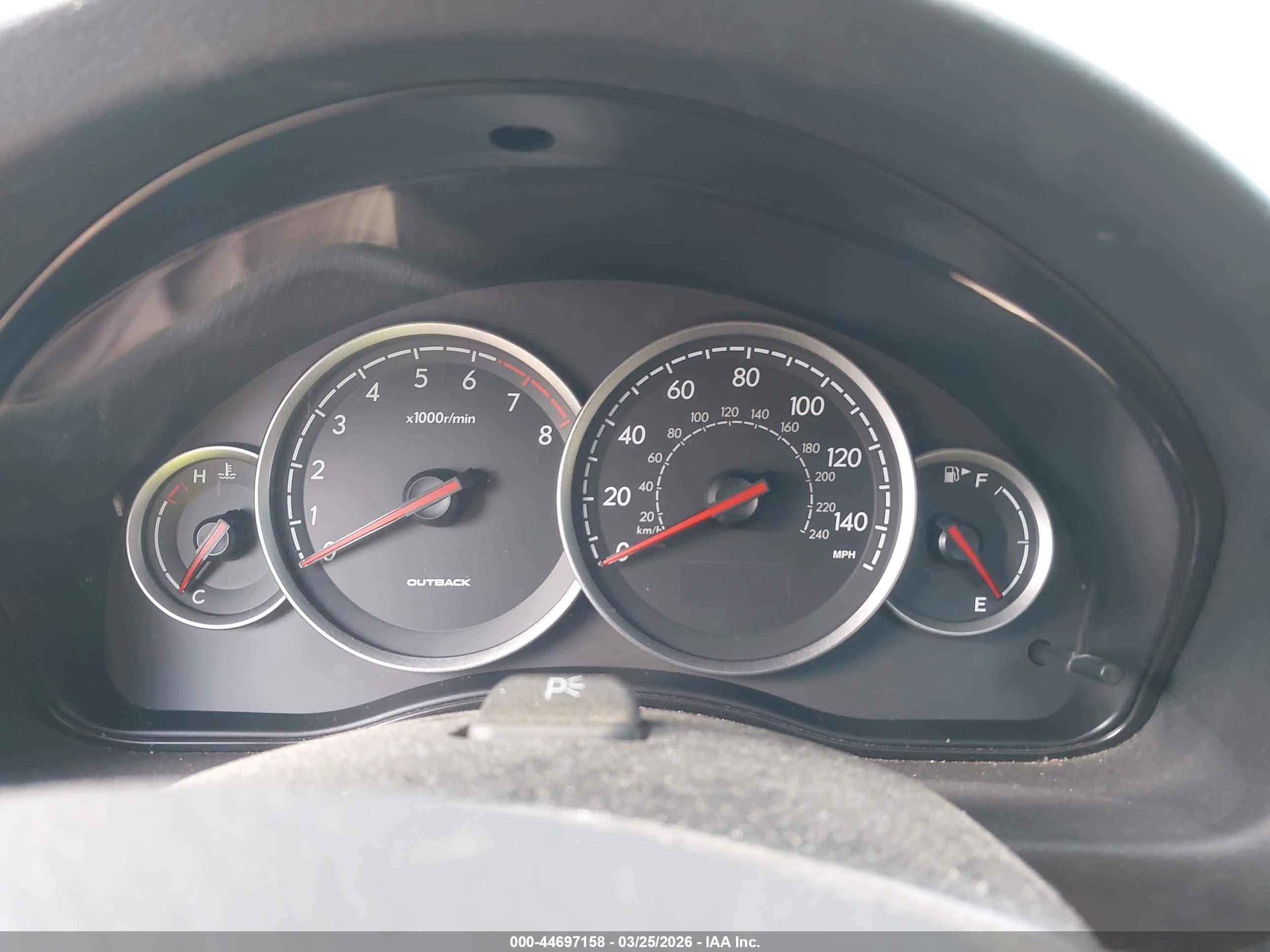 SUBARU OUTBACK image 7