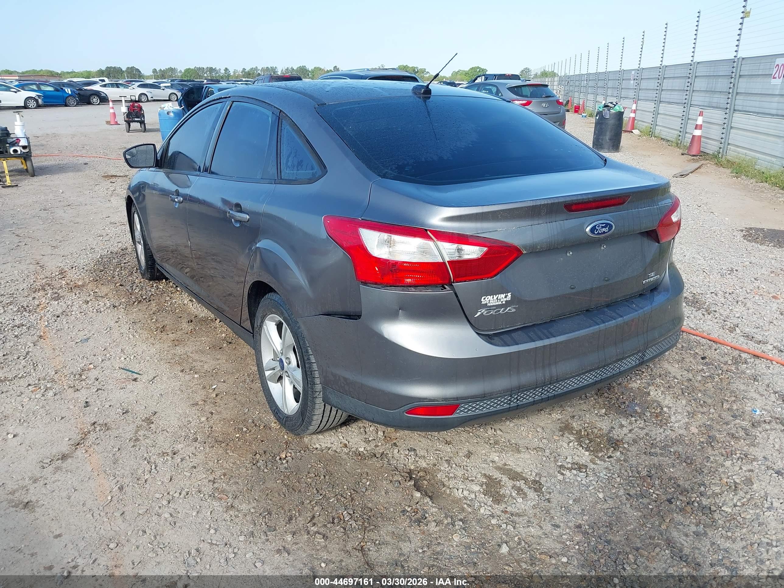 FORD FOCUS image 3