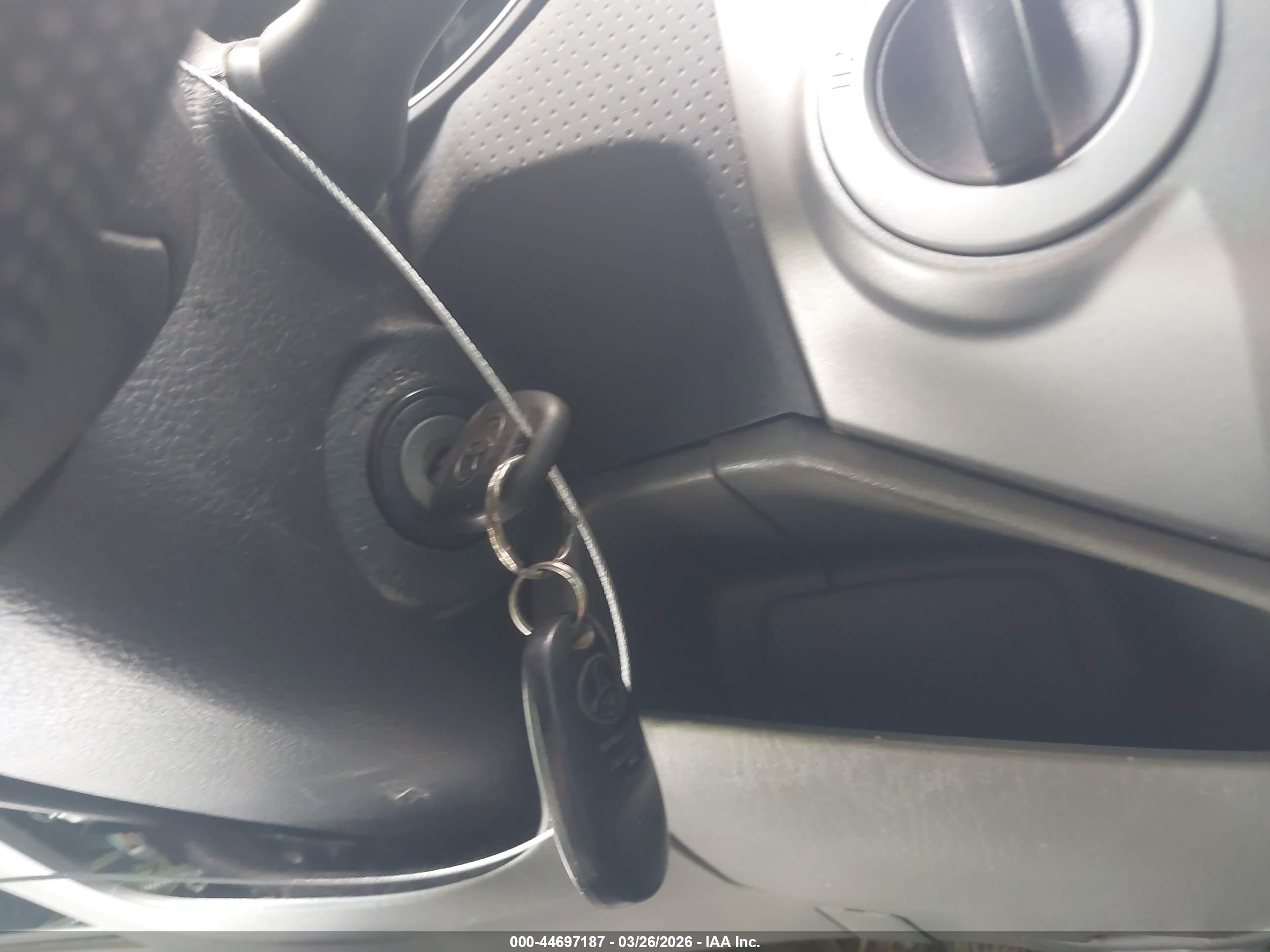 TOYOTA TACOMA image 11
